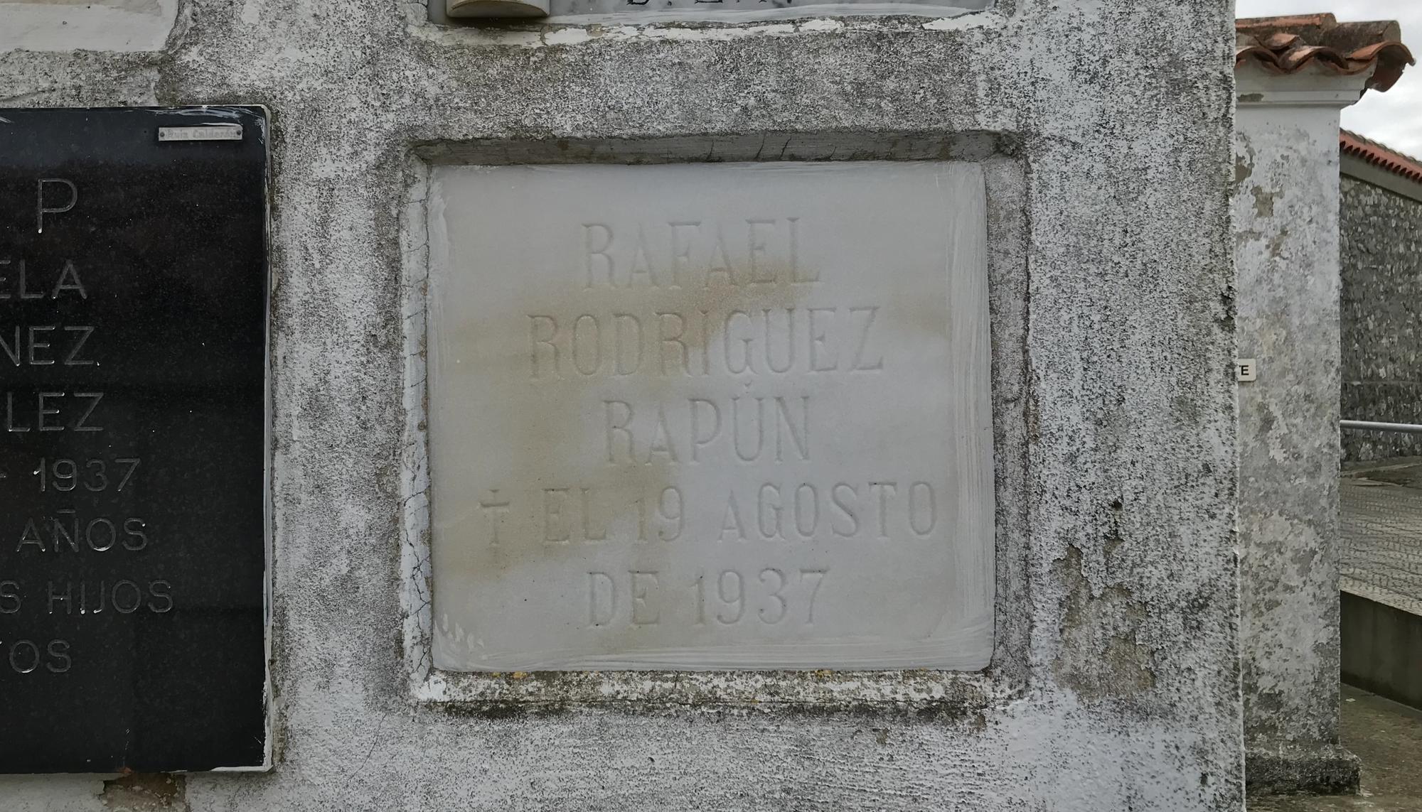 Tumba de Rafael Rodríguez Rapún