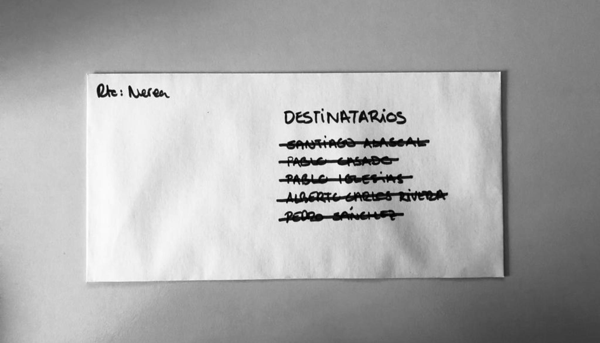 Foto carta prometer tachada