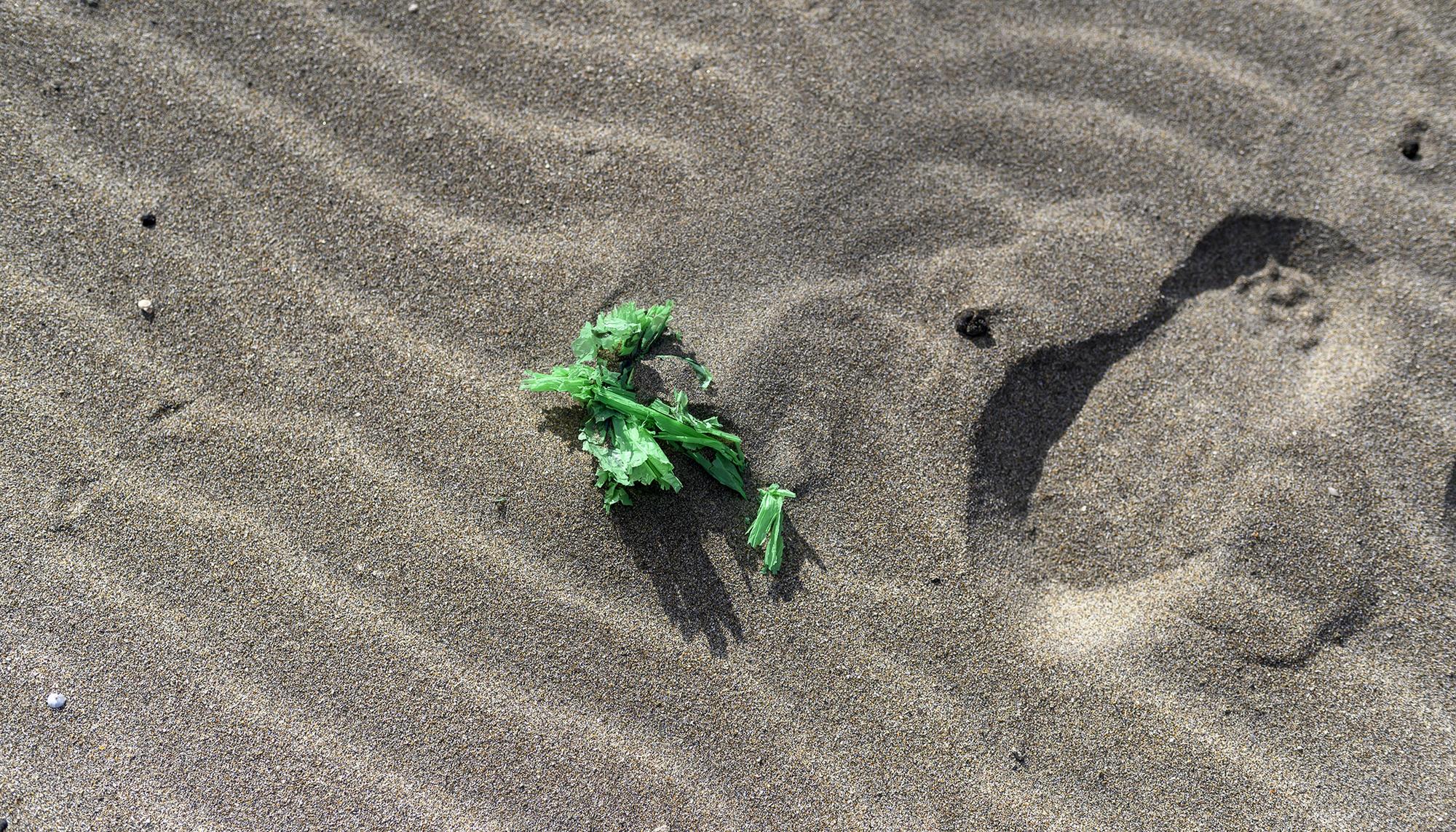 Plástico en la playa