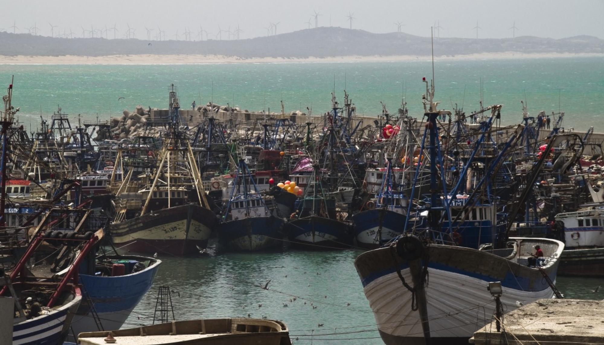 Barcos pesqueros marroquíes en Essaouira, suroeste de Marruecos.