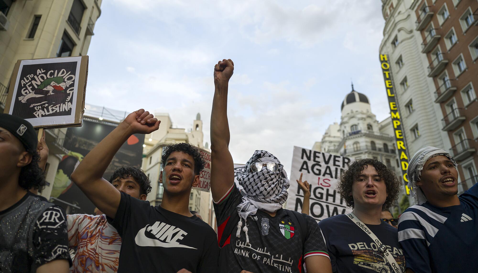 Gaza Cibeles Plza España - 25