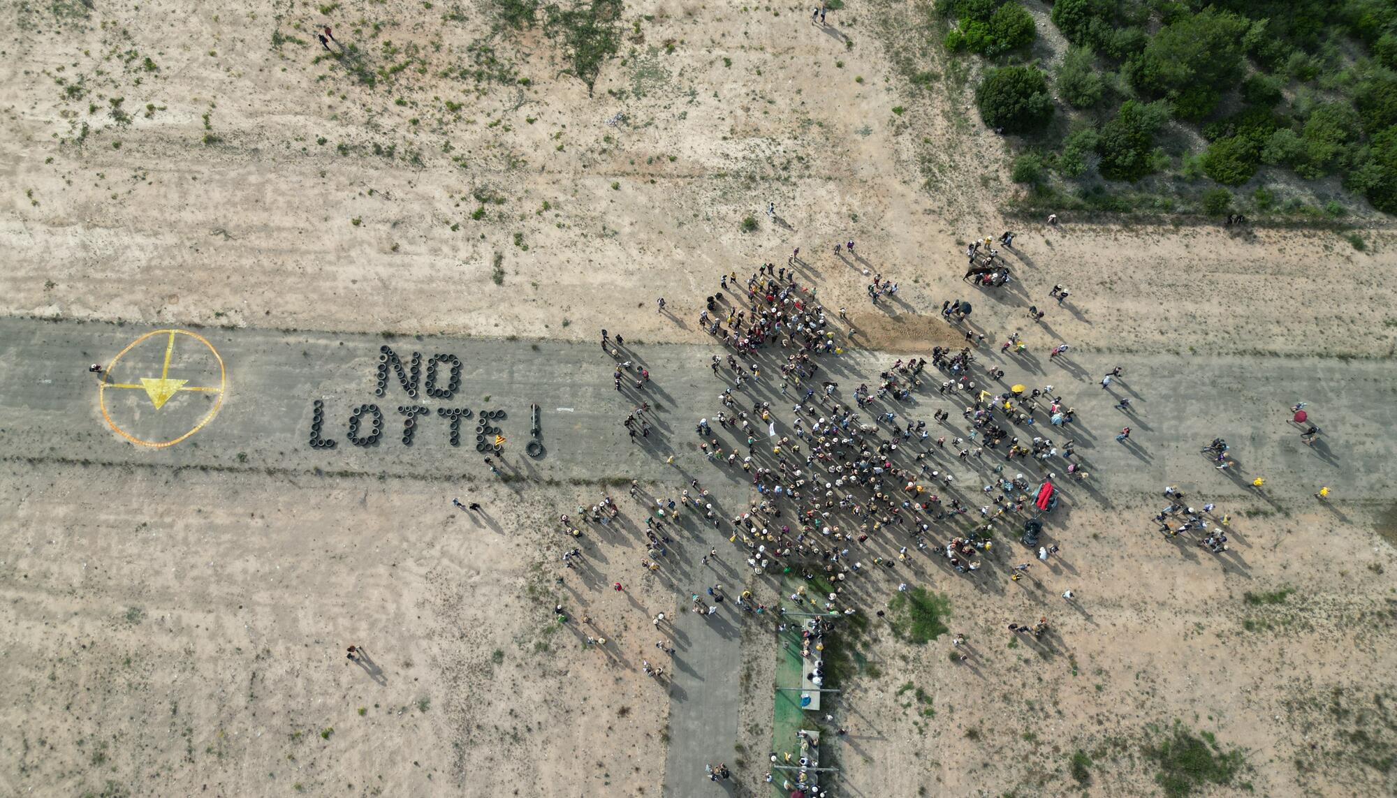 Revoltes Terre Lotte dron