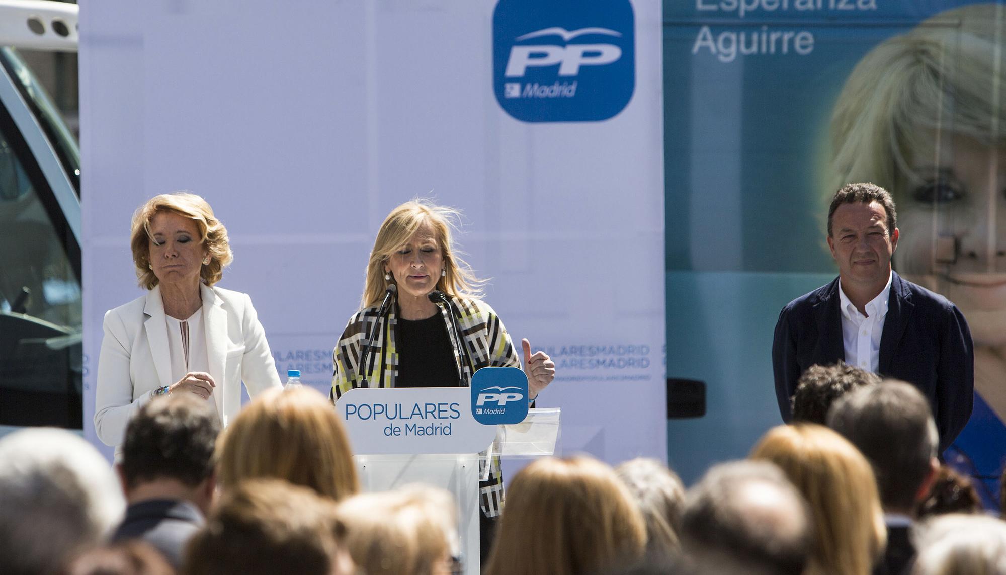 Cifuentes y Aguirre en un mitin ante las elecciones de 2015 3