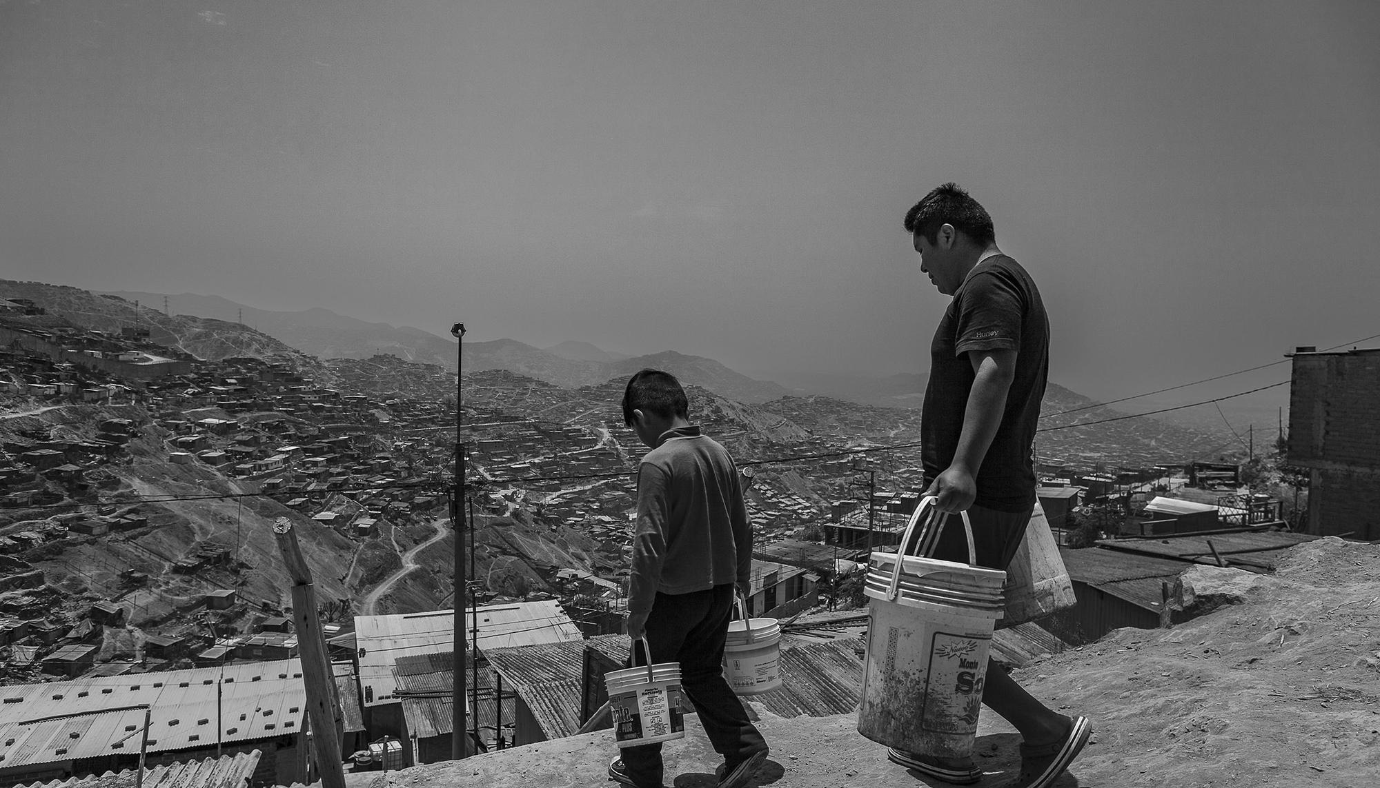 Peru agua en un desierto urbano - 2