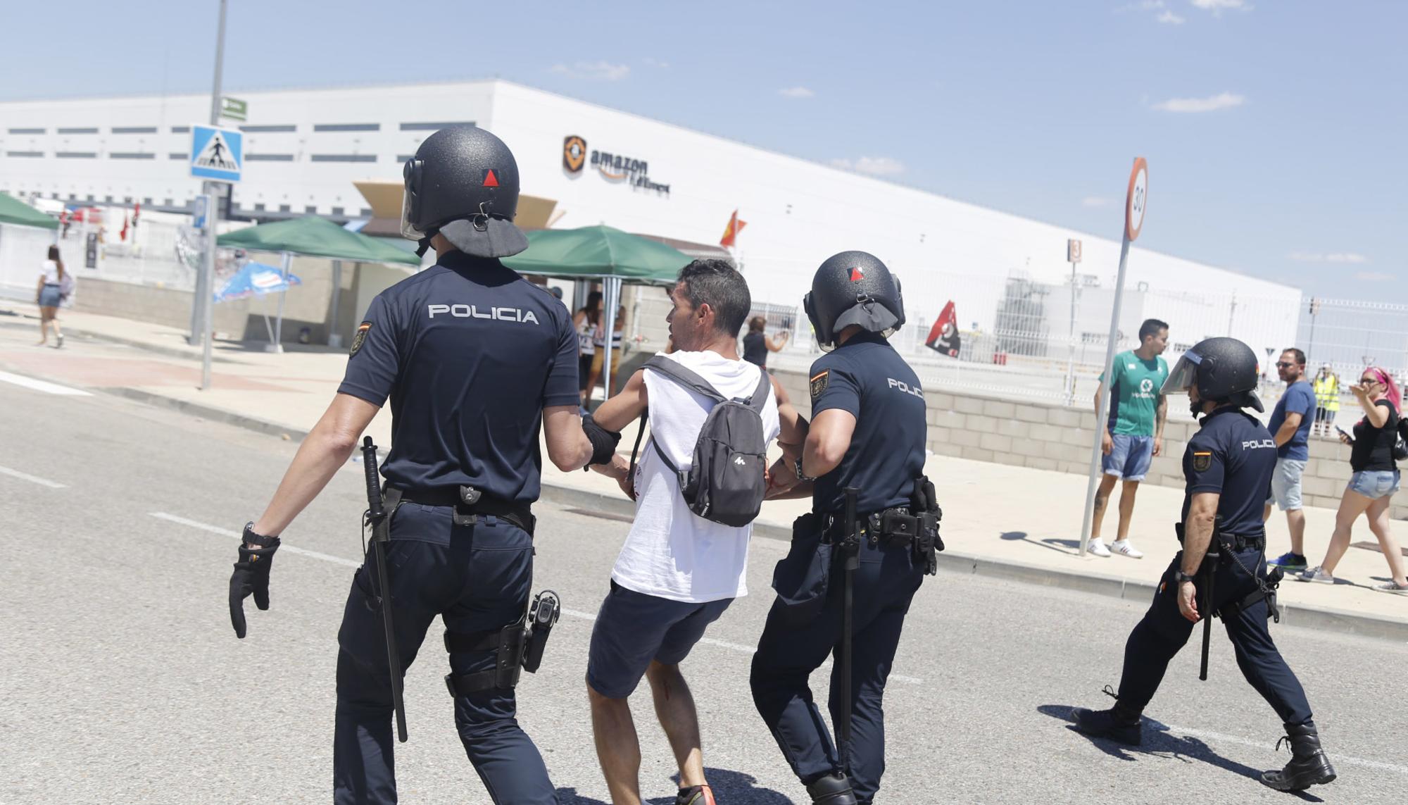 Cargas policiales  durante la huelga de Amazon
