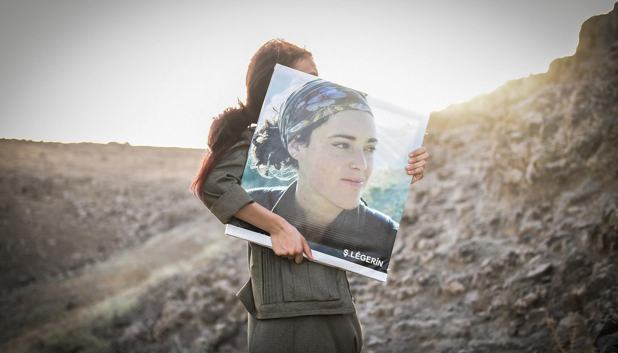 Alina Sánchez Rojava - 4