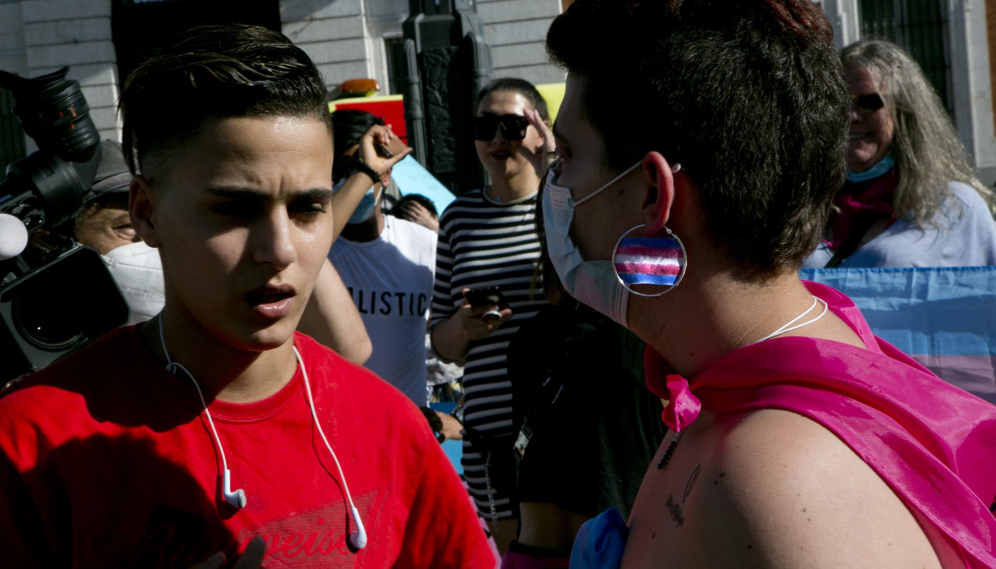 Familias Trans Aliadas se concentran en Sol para pedir una Ley Estatal
