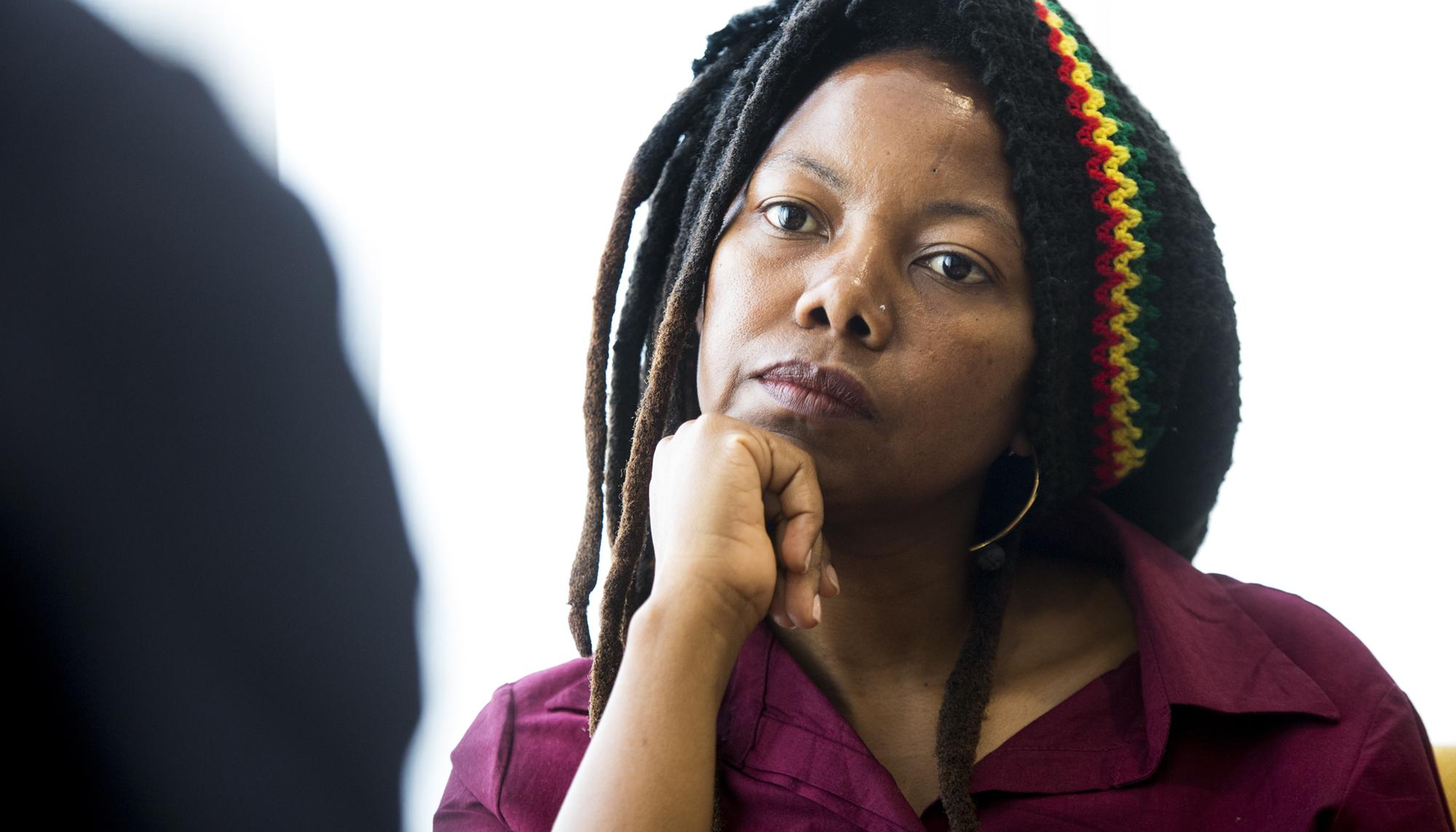 NoViolet Bulawayo  - 1