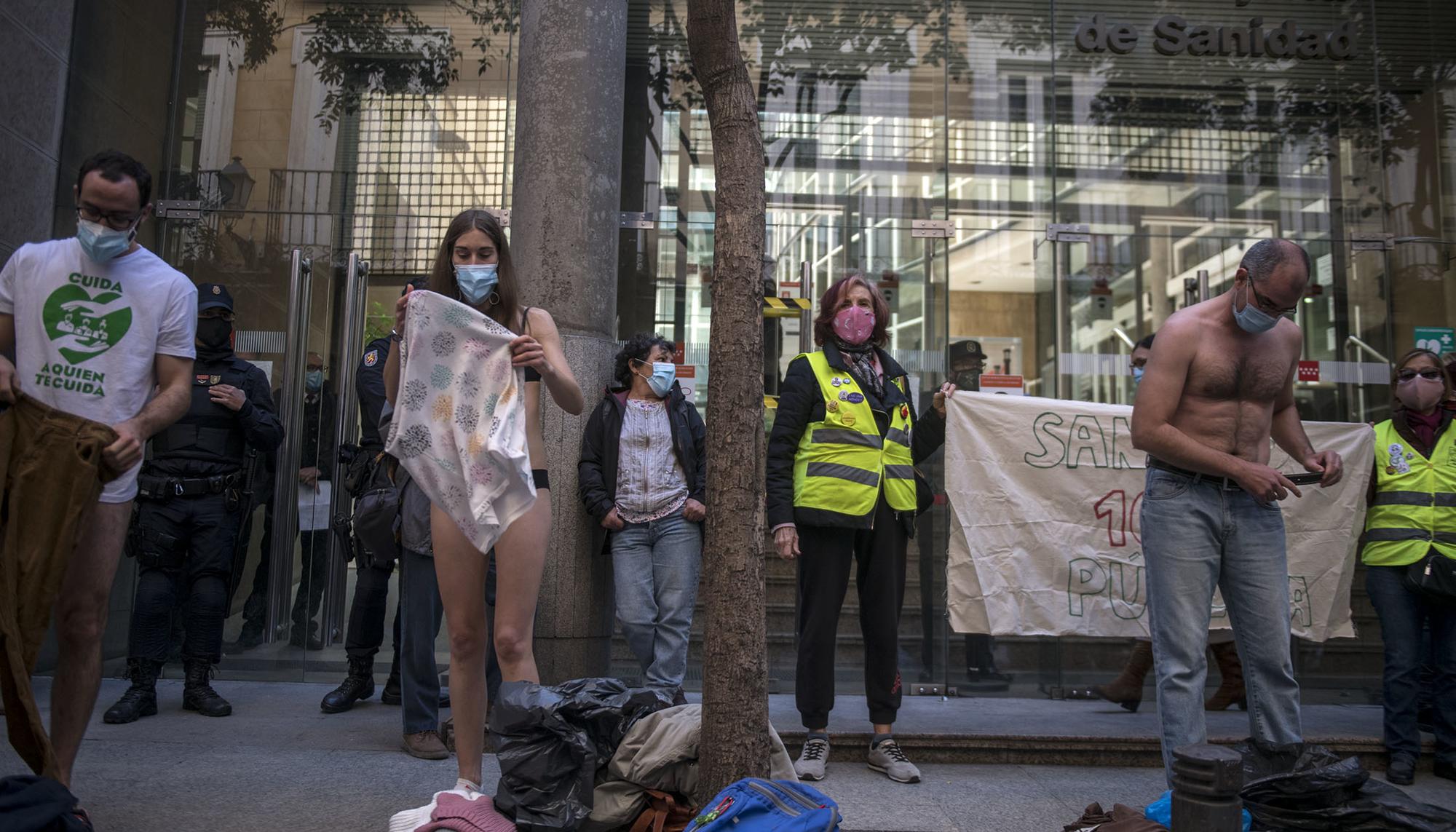 Yonomemuevo acción por la sanidad madrileña - 2