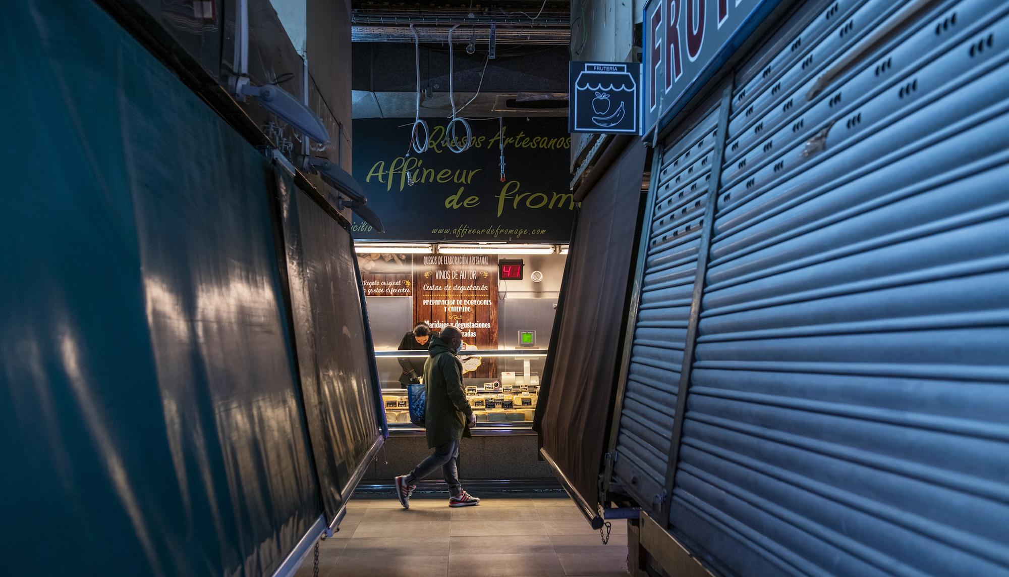 Mercado Maravillas, la cercanía del comercio tradicional no para durante el estado de alarma - 2