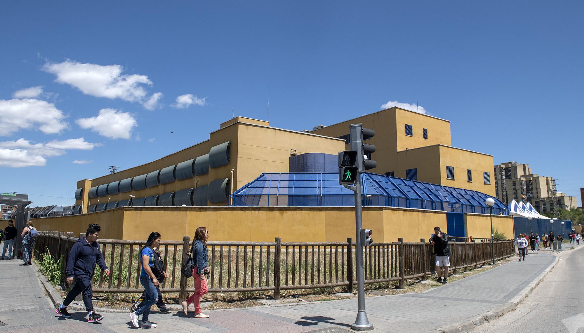 Centro de Internamiento para Extranjeros en el barrio de Aluche, Madrid