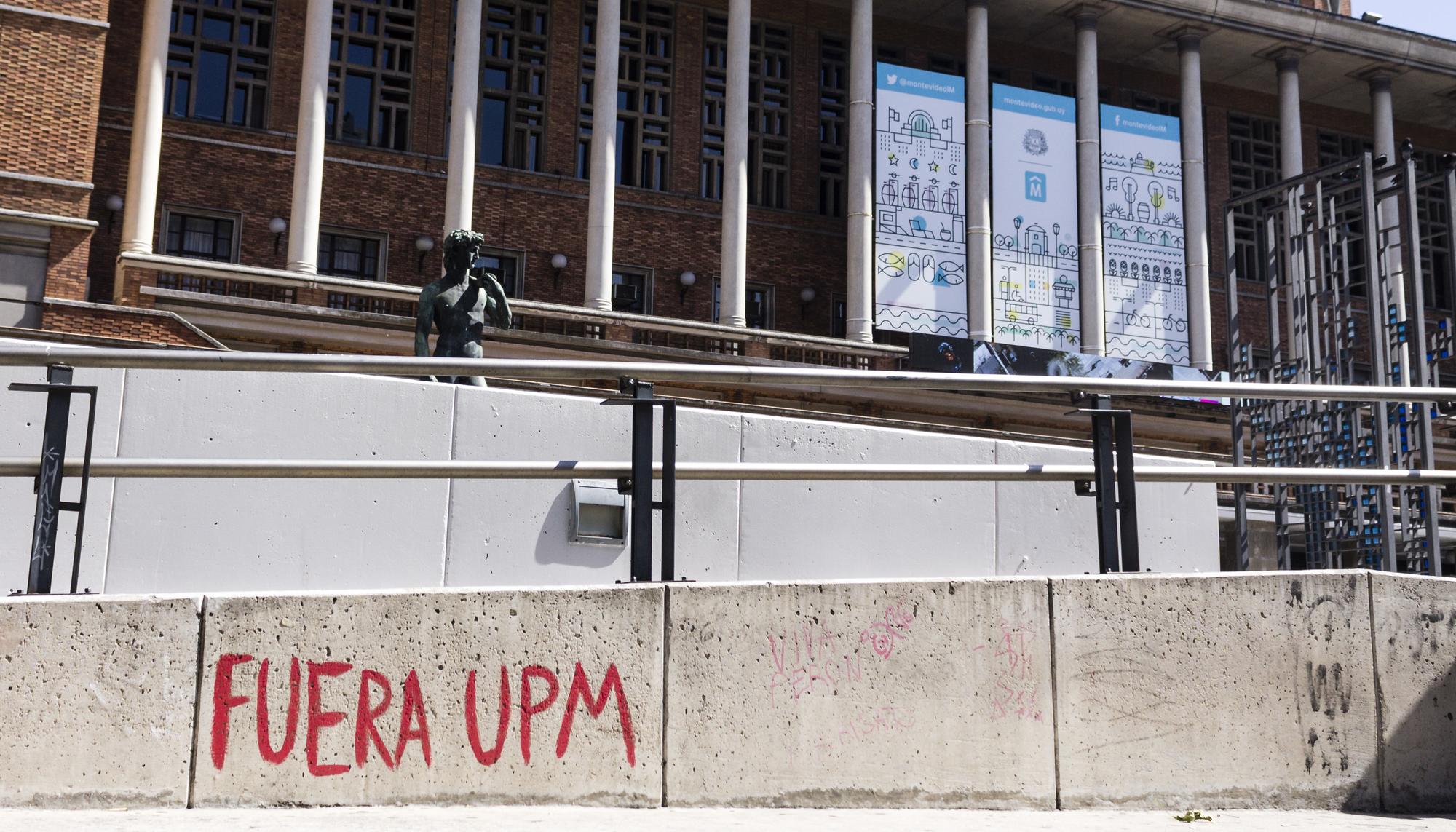 fuera upm uruguay