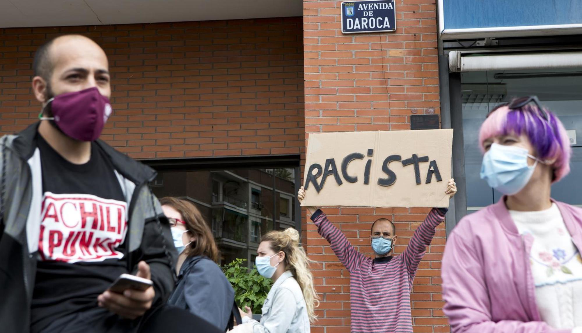 Concentraciones contra las políticas de la Comunidad de Madrid durante el covid - 3