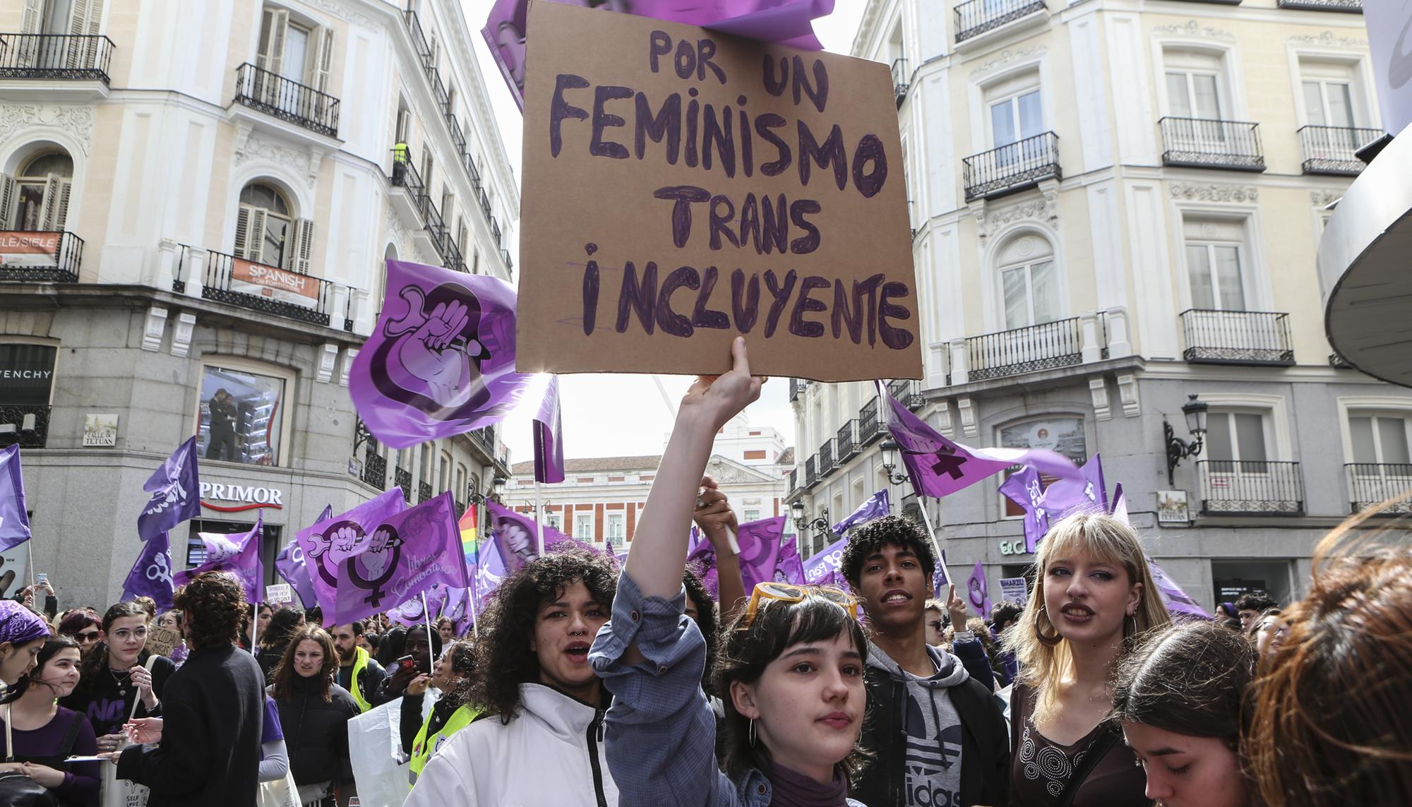 8M sindicato de estudiantes - 1