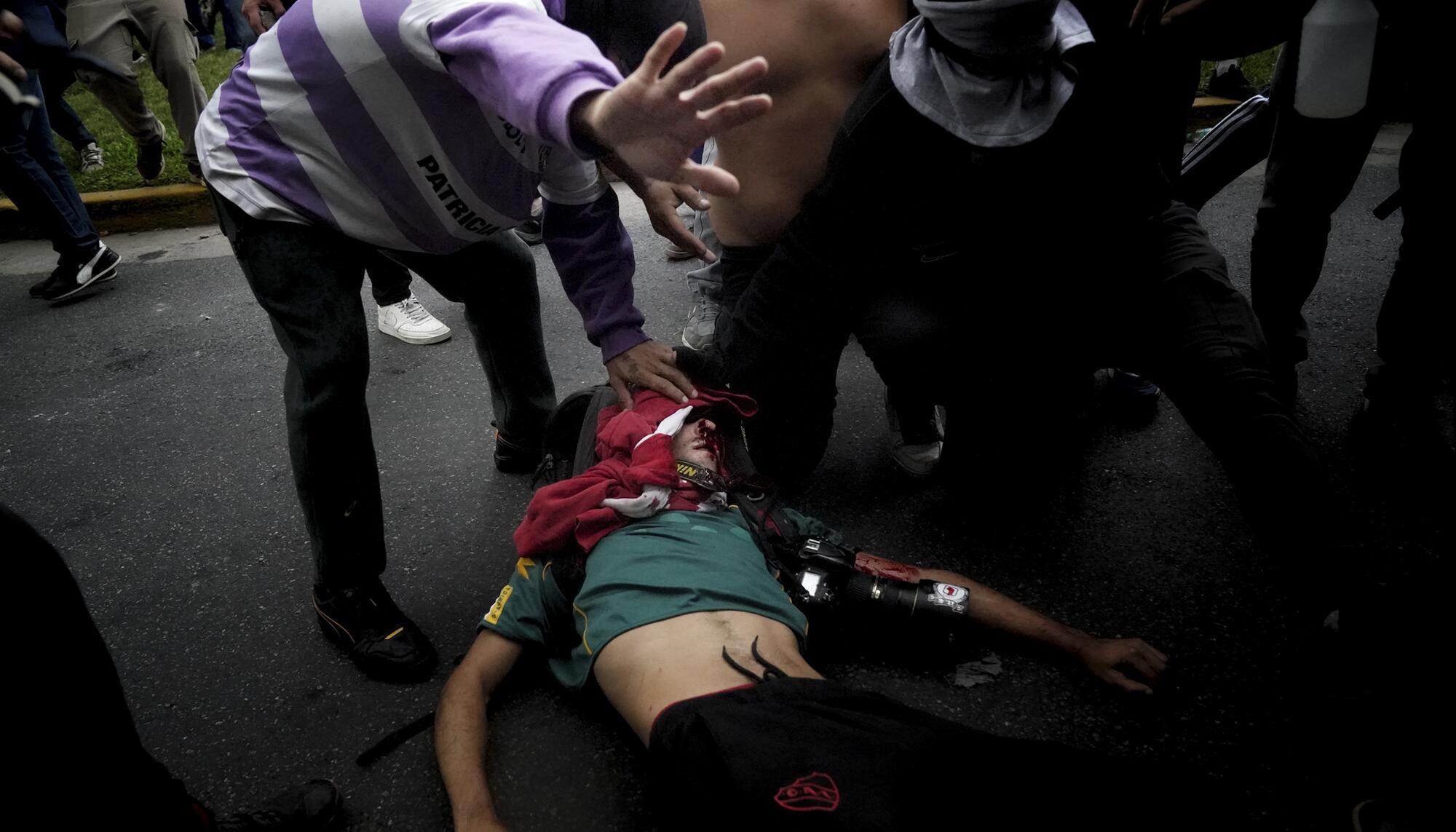 Protesta jubilados en Argentina represión - 8