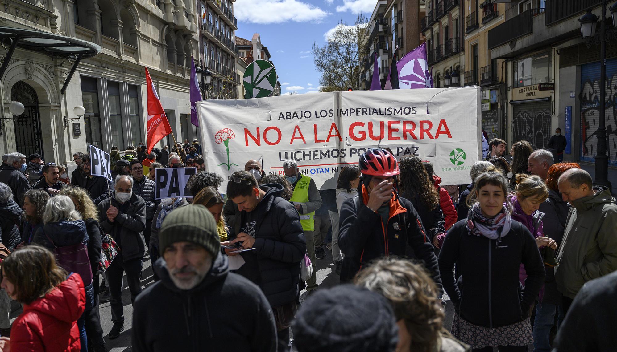 no a la guerra asamblea popular contra madrid