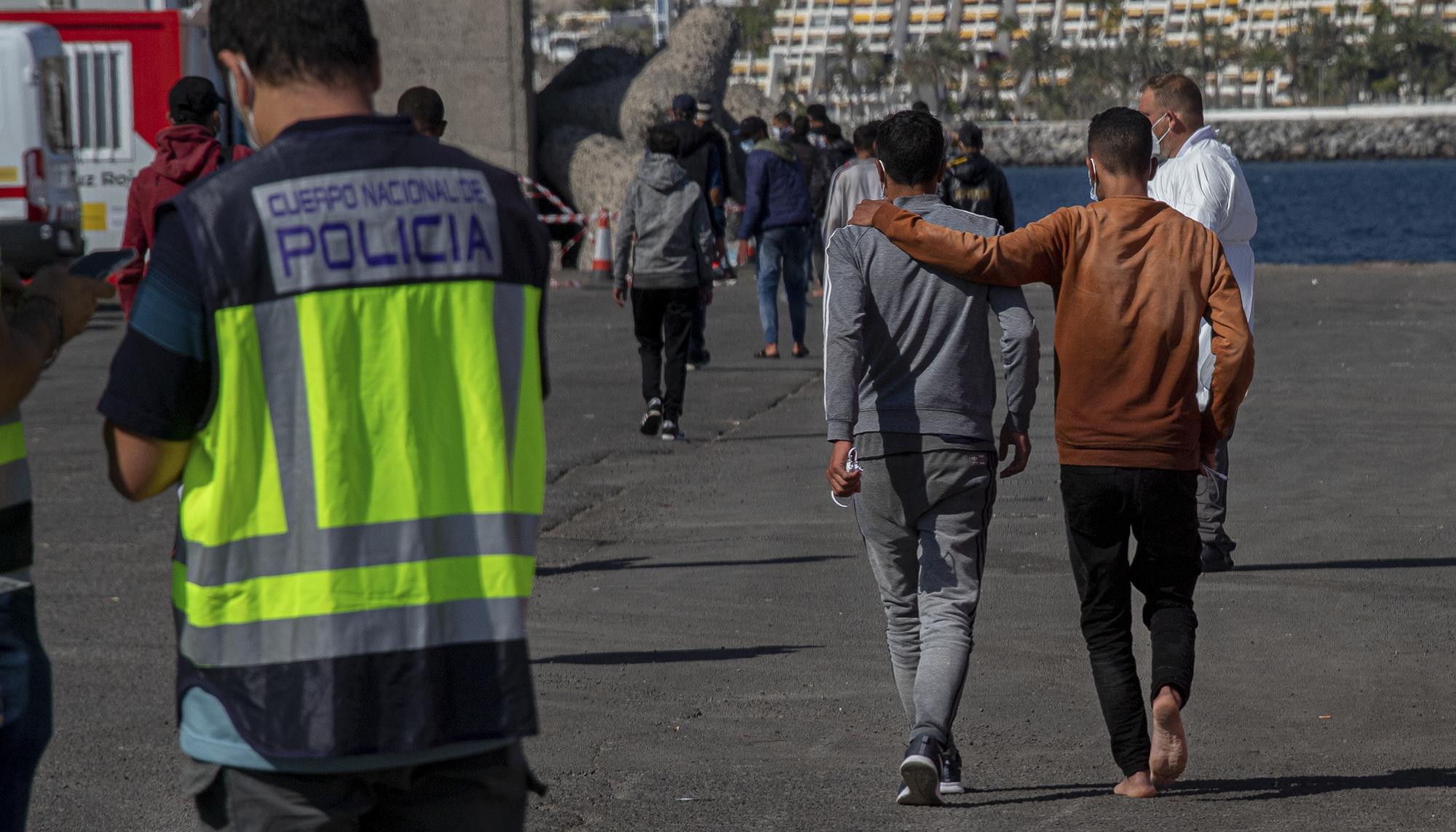 Muelle de Arguineguín, crisis migratoria en Canarias