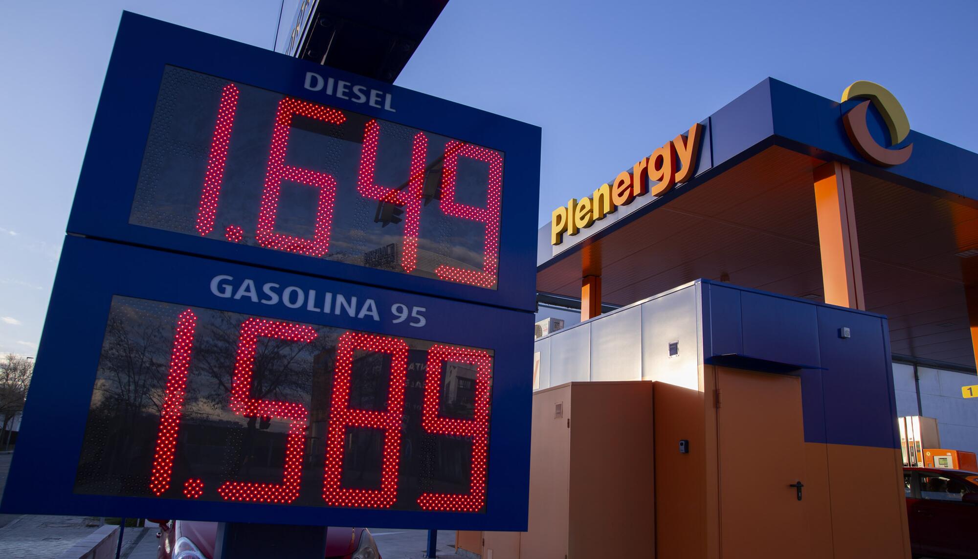 Gasolinera Low cost Rivas 