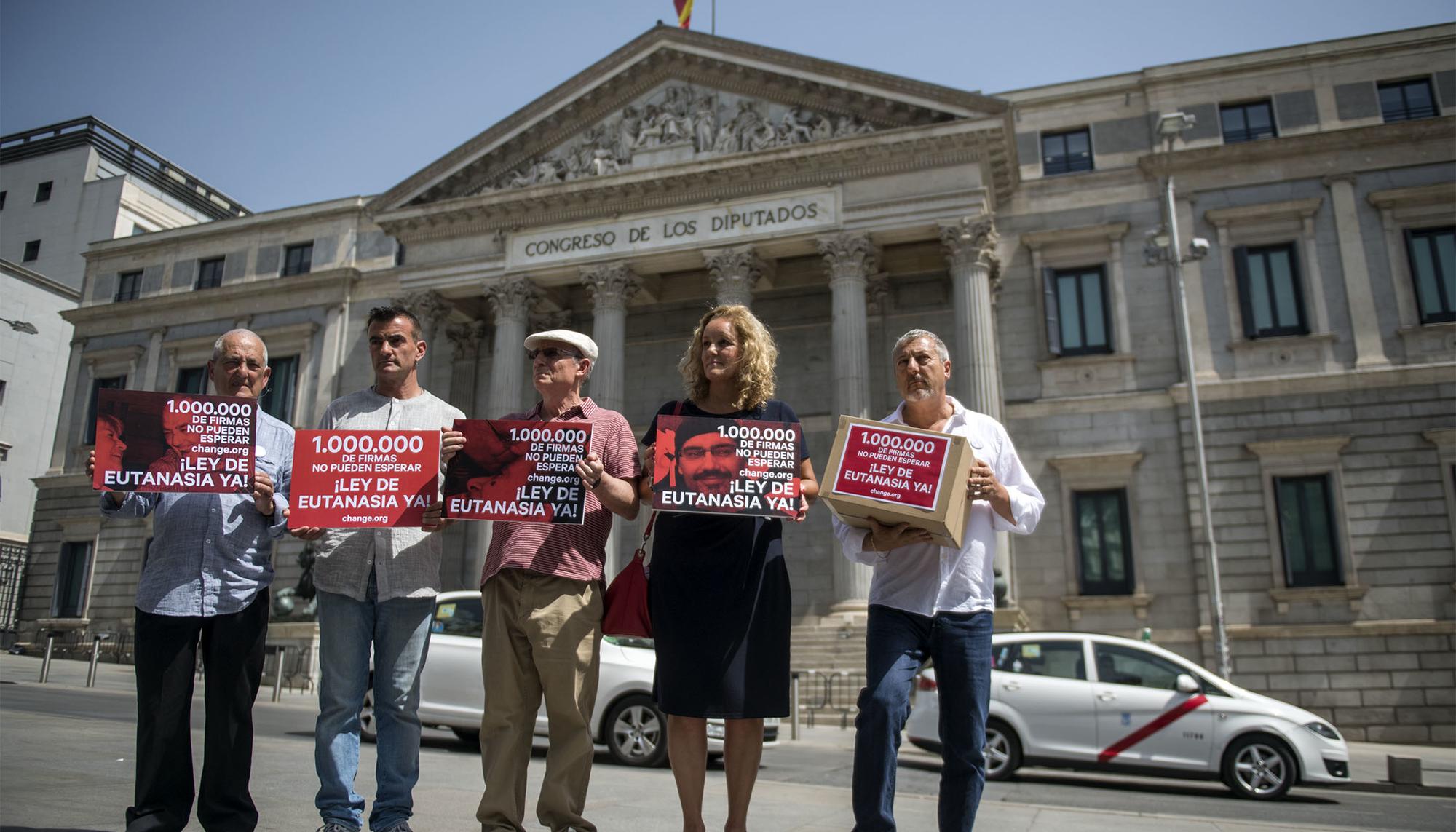 Un millón de firmas en el Congreso para despenalizar la eutanasia