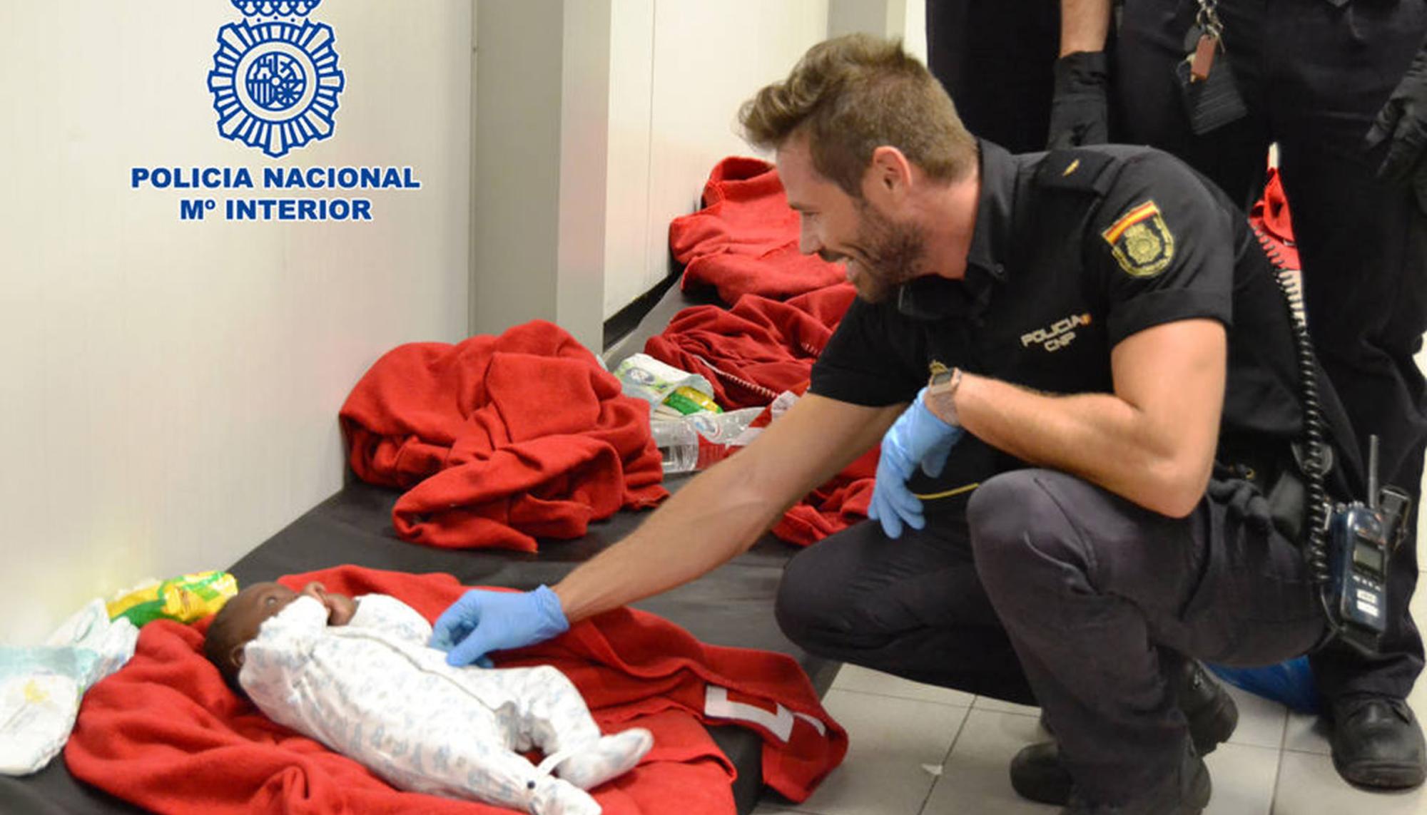 Policía y migración