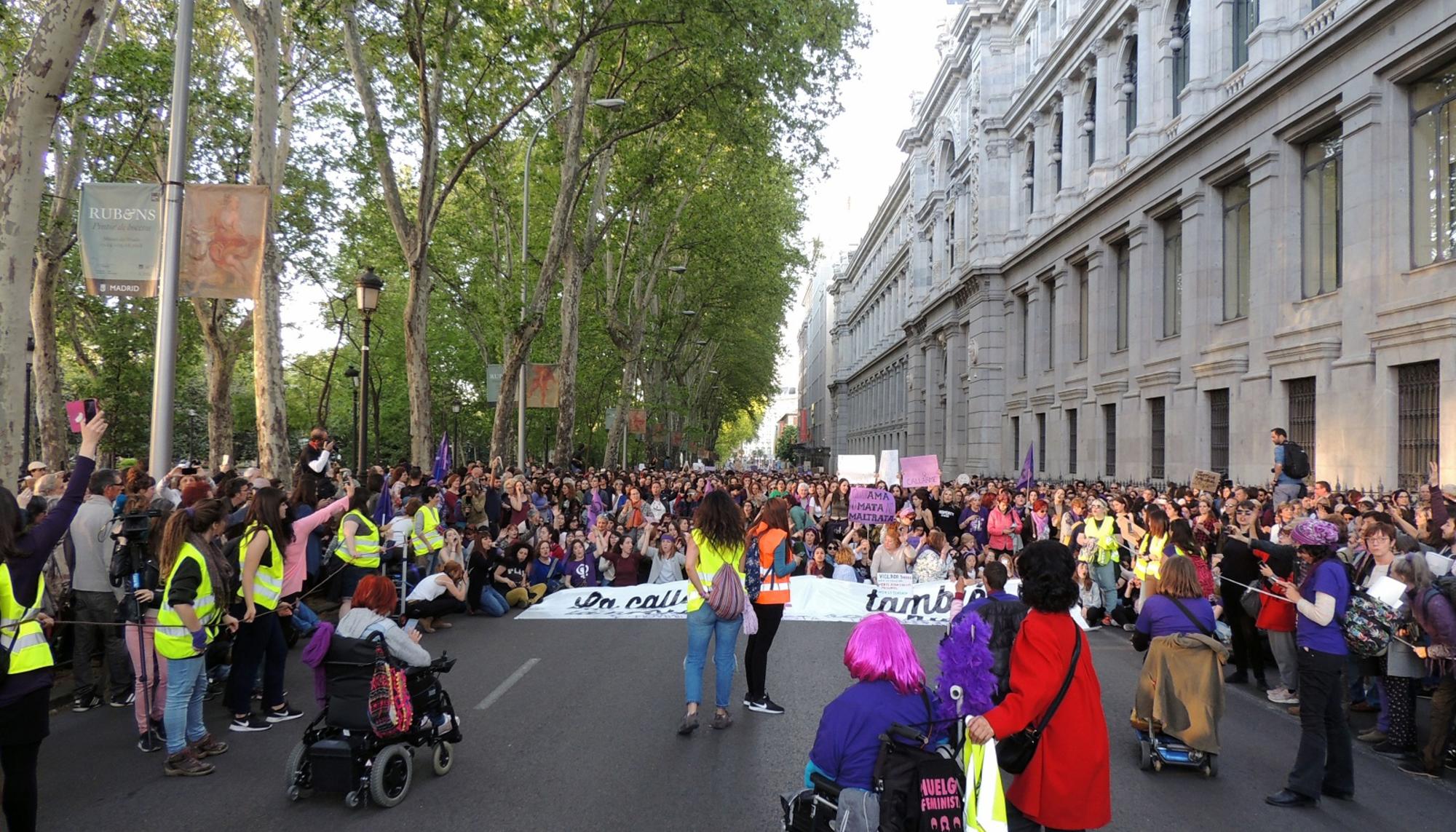 Manifestación feminista manada ela 4
