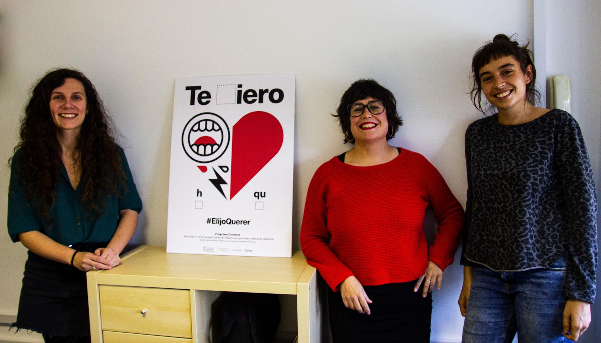 Mónica Gandía, Paula Ramírez y Elena Terreros, psicólogas del Programa Contexto de intervención con agresores en Valencia (José Ángel Sánchez Rocamora)