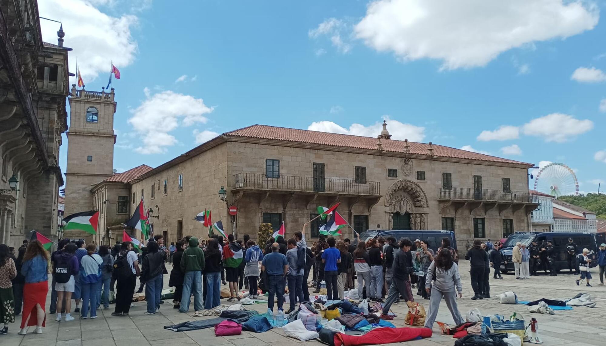 Desaloxo acampada USC