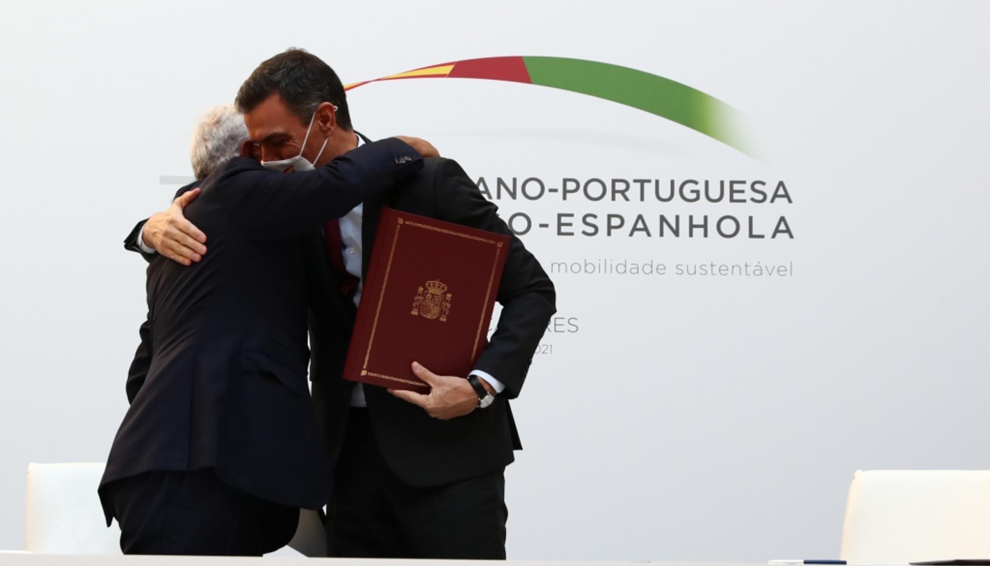 Pedro Sánchez y António Costa presiden la firma de acuerdos de la XXXII Cumbre Hispano-Portuguesa