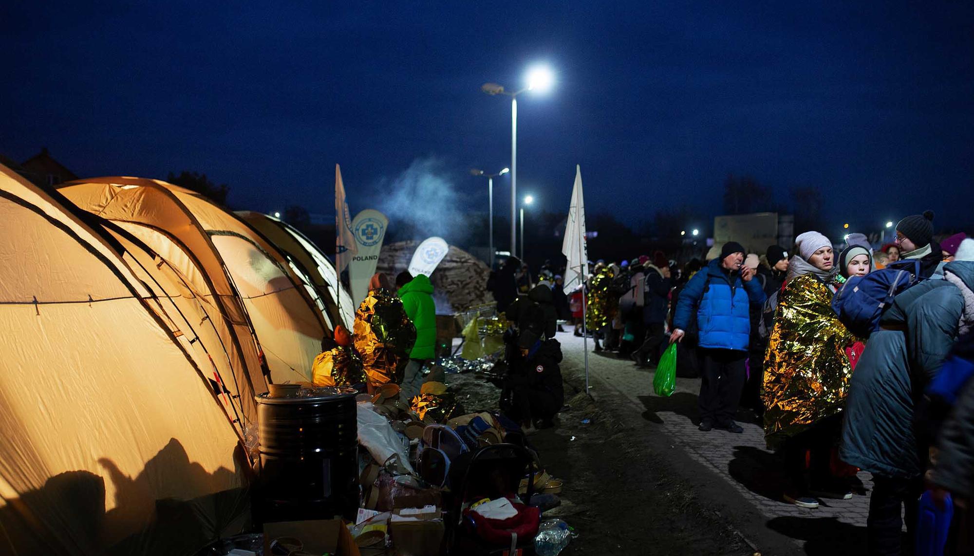 Ucranianos refugiados en Tesco - 2