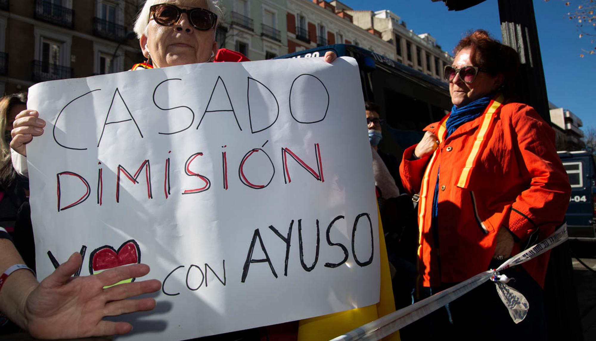 Concentración Génova Ayuso - 16
