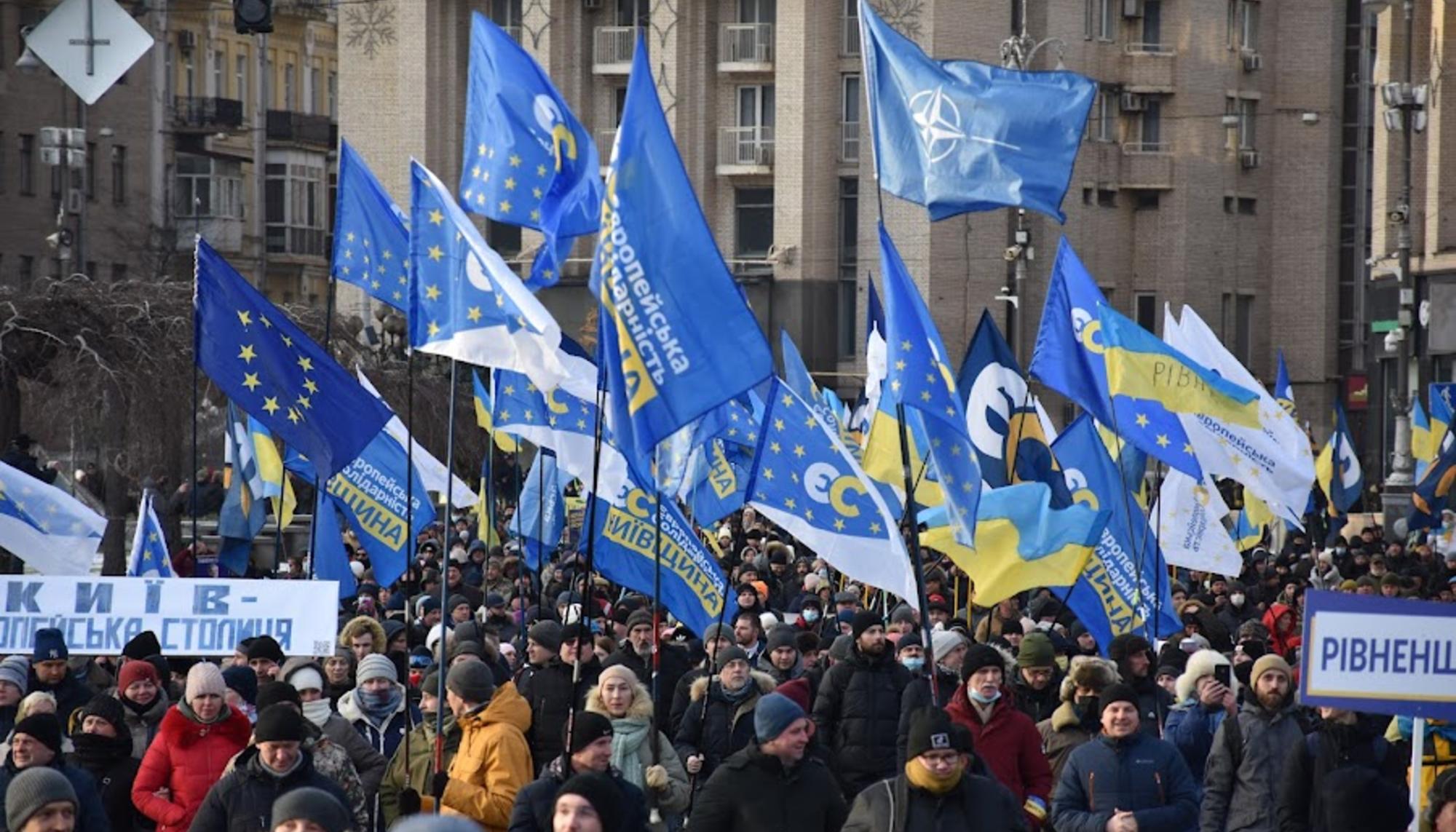 Manifestación por Poroshenko Ucrania