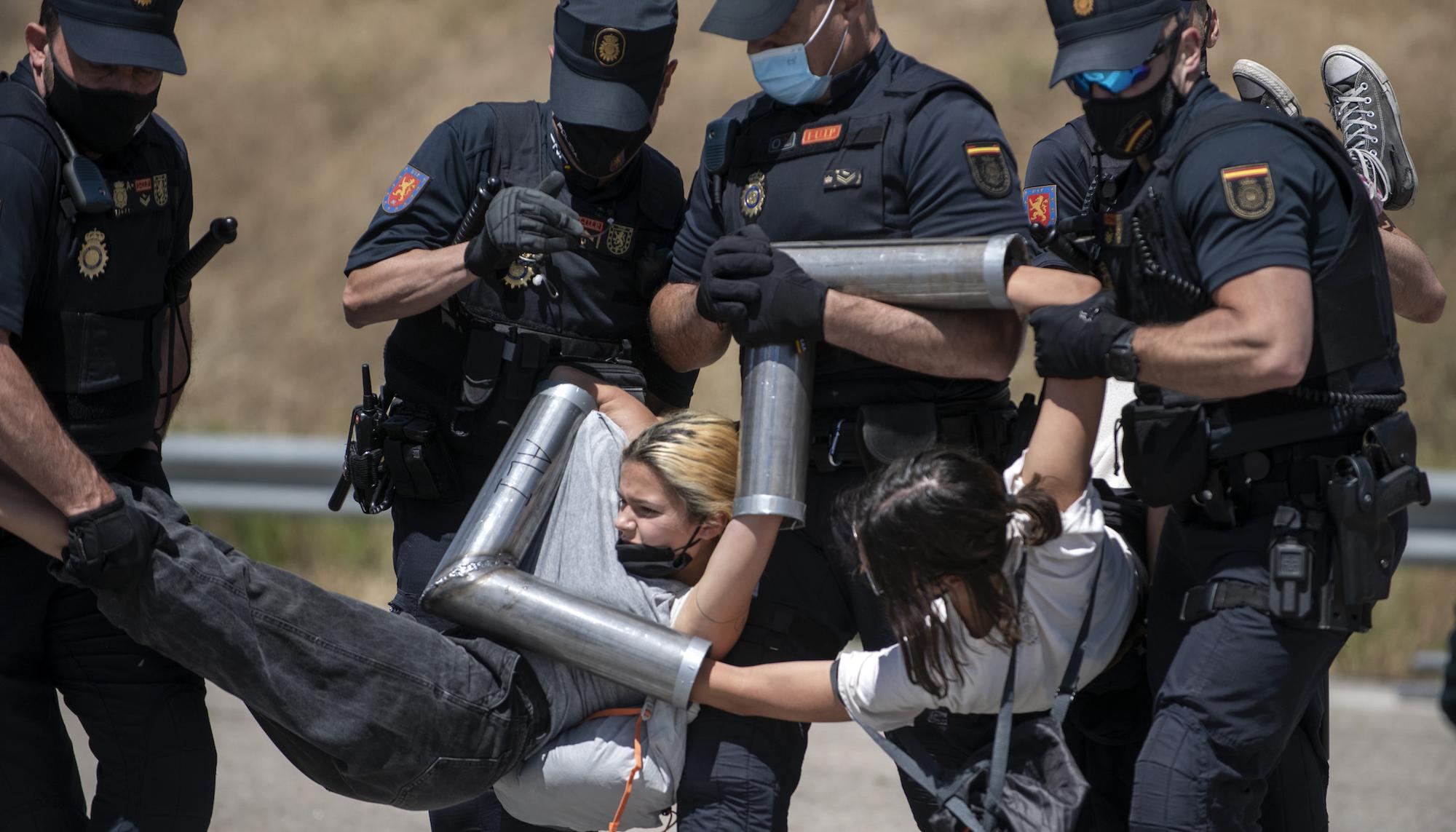 Rebelión por el Clima bloquea la sede de Repsol en Móstoles - 21