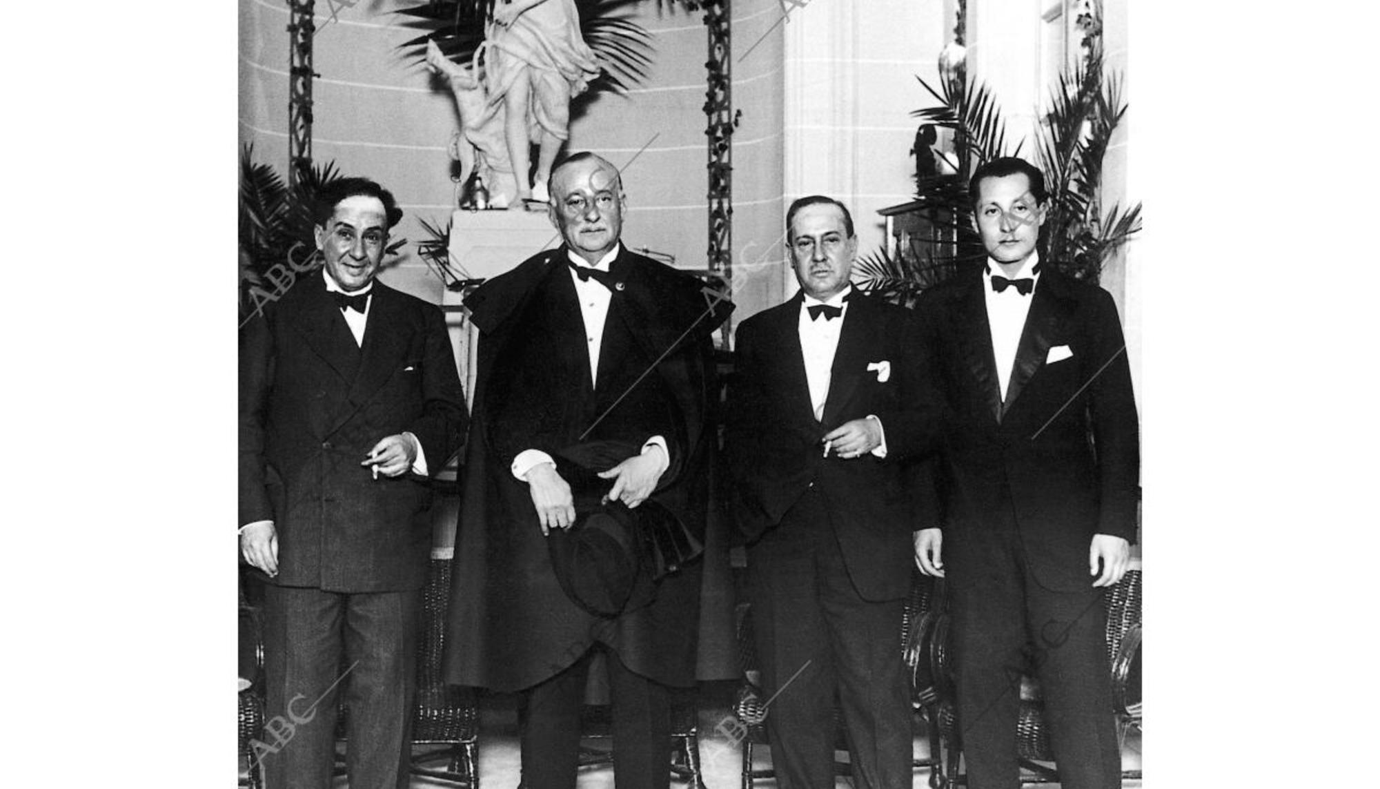 El dictador y su hijo con los hermanos Machado