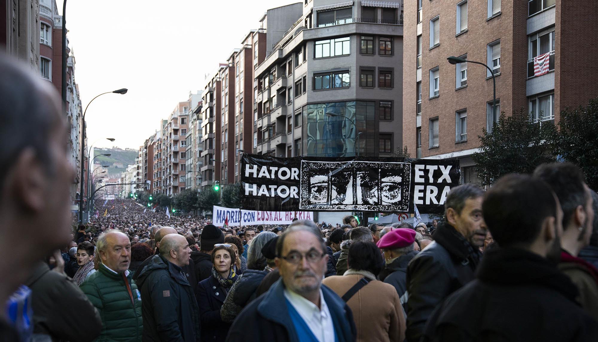 Movimiento contra la dispersión de presos de ETA. - 11