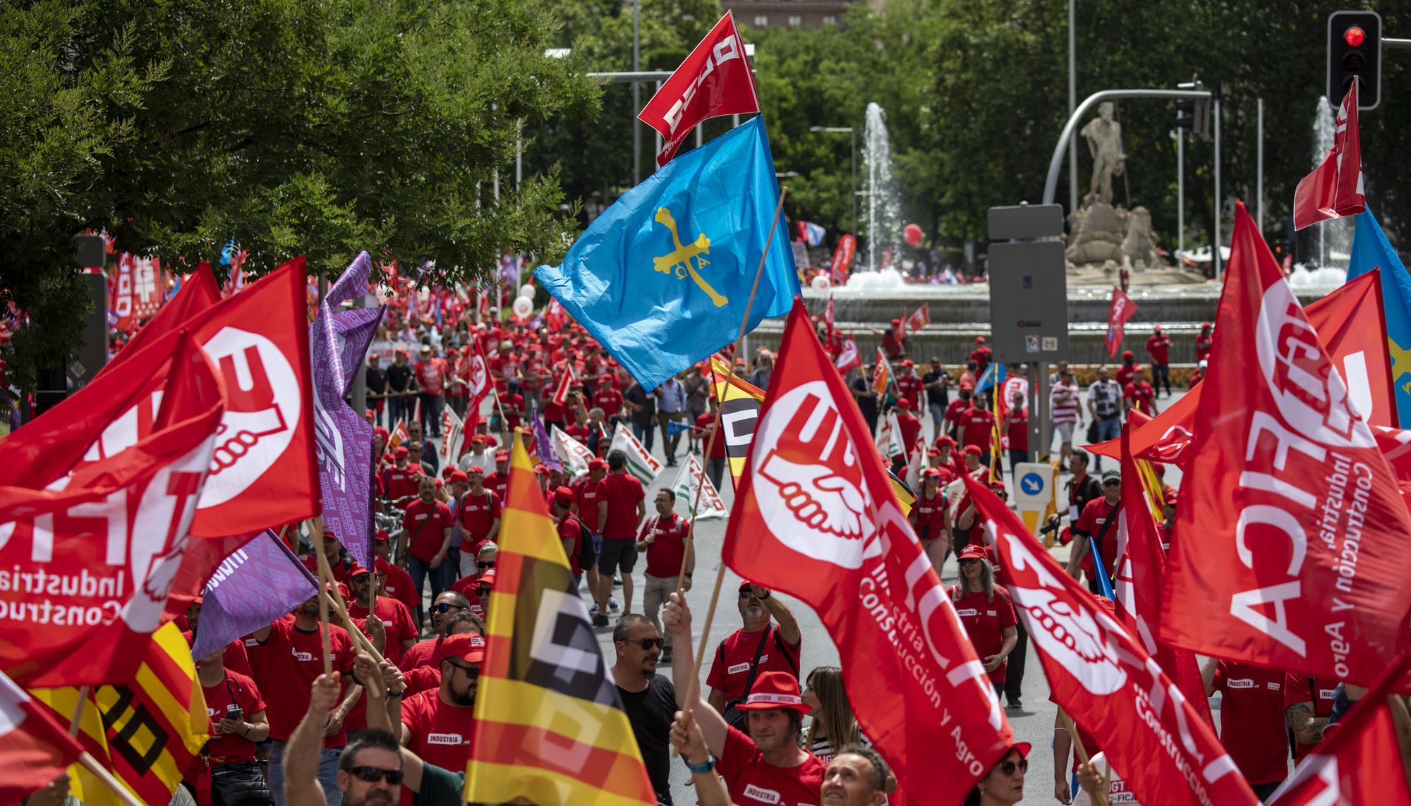 Manifestacion Sindicatos Pacto por la industria - 17