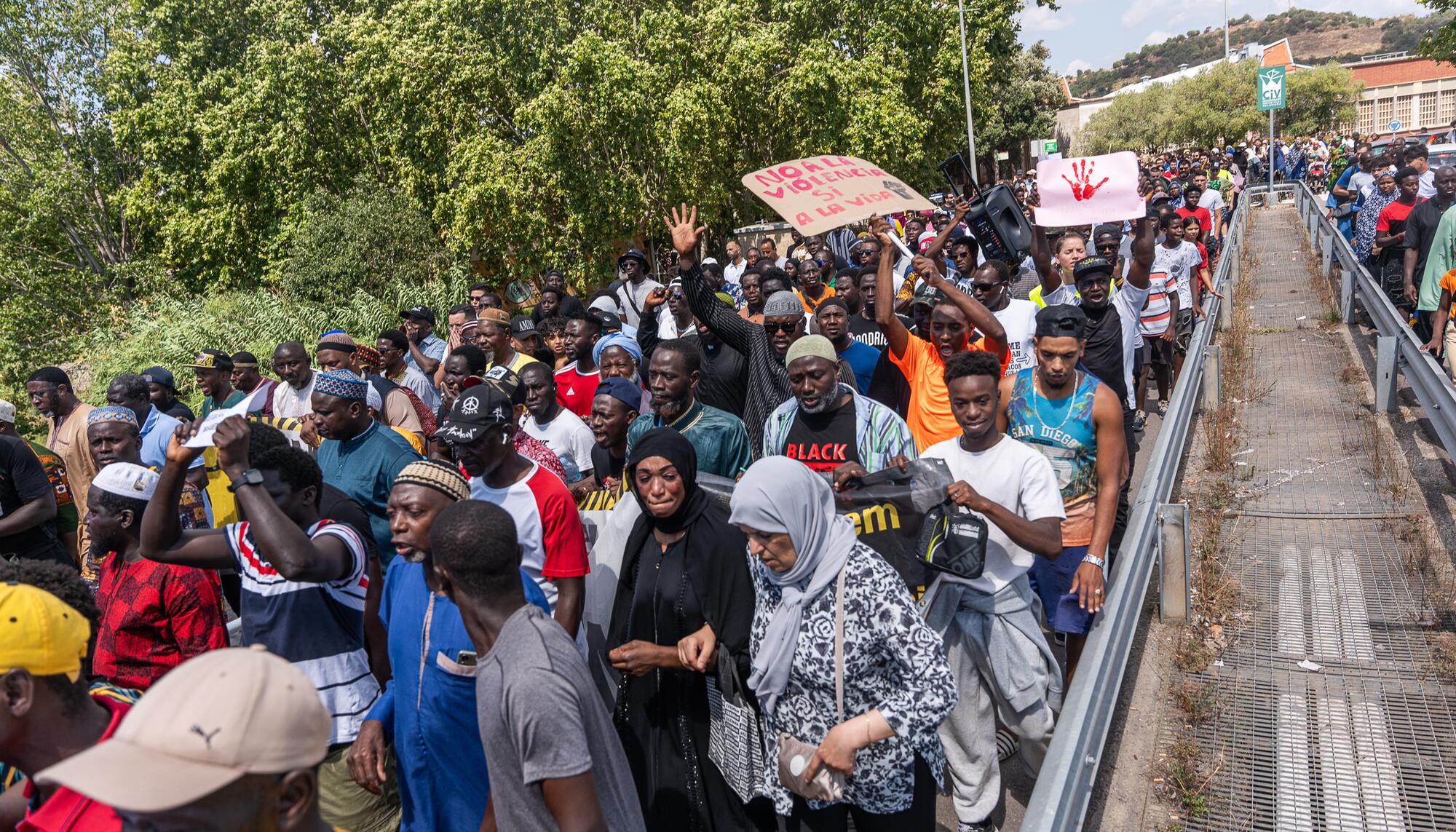 Manifestación Montornés por muerte de Mahamedi  - 5