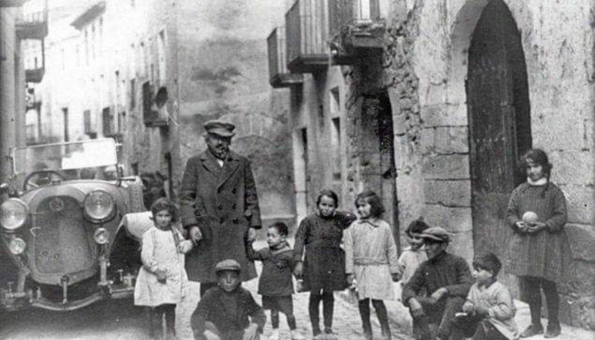 Einstein con niños en Barcelona