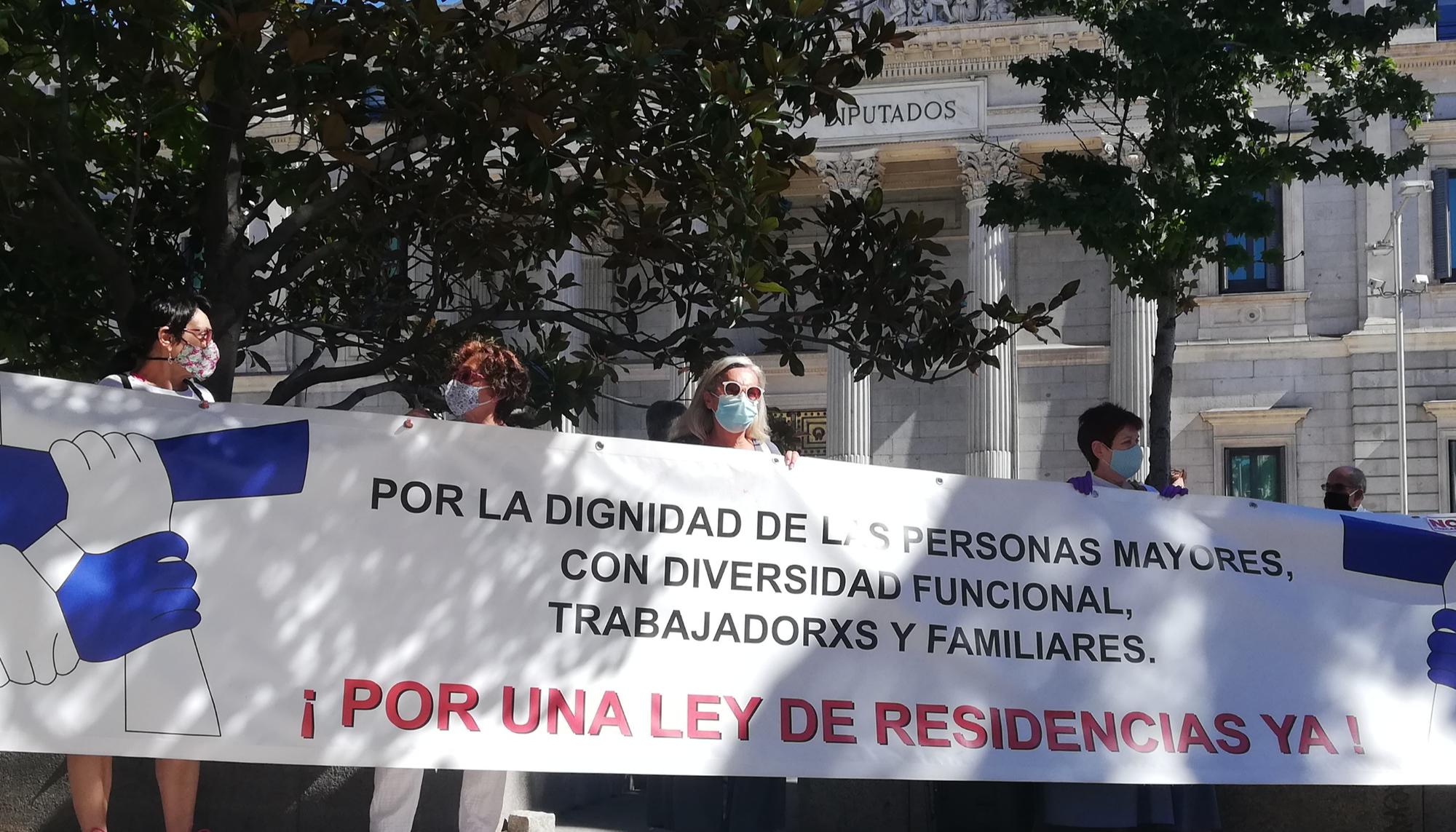 Marea residencias 2 - concentración 19 agosto 2020