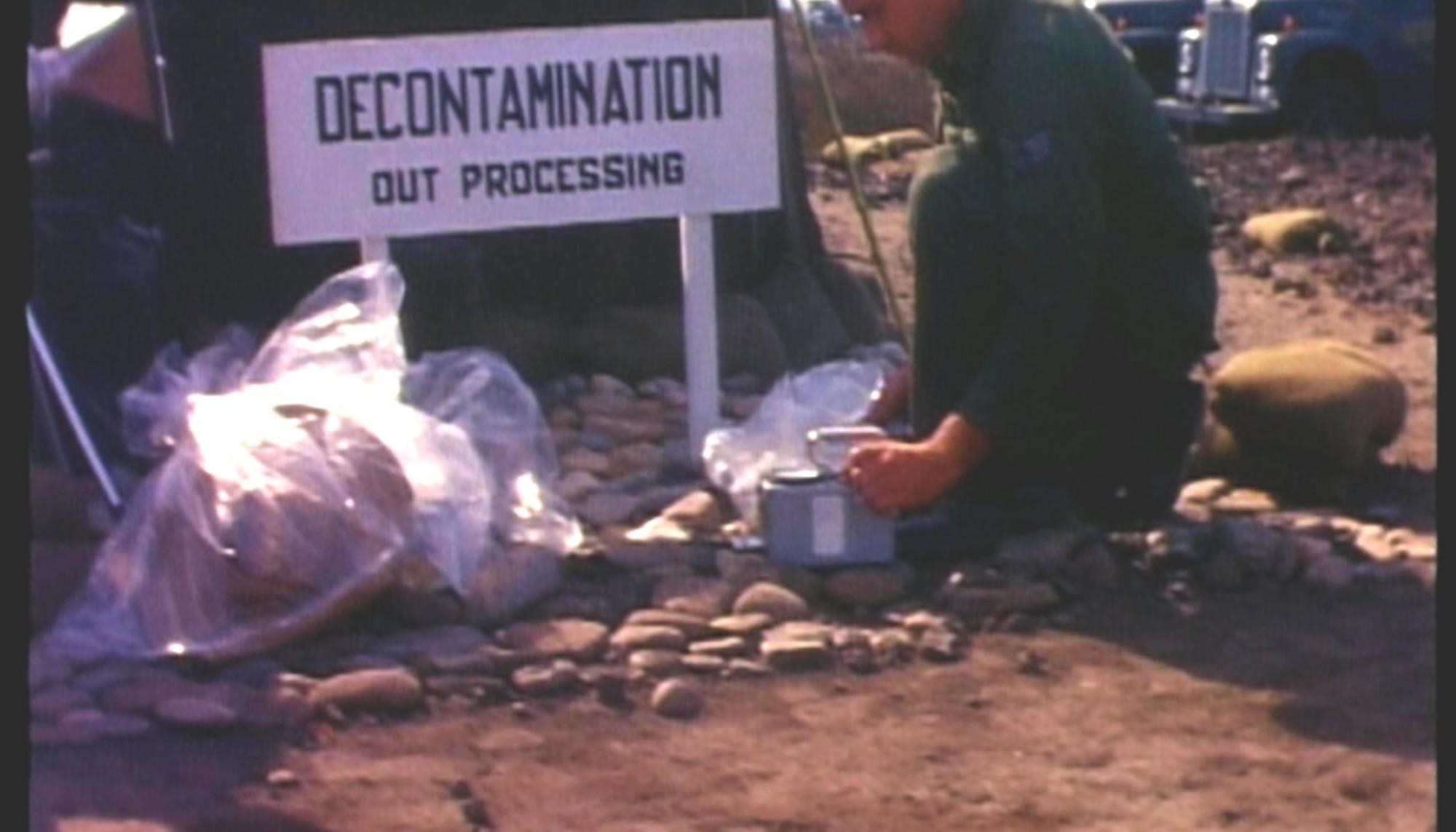 Tienda de descontaminación en Palomares.