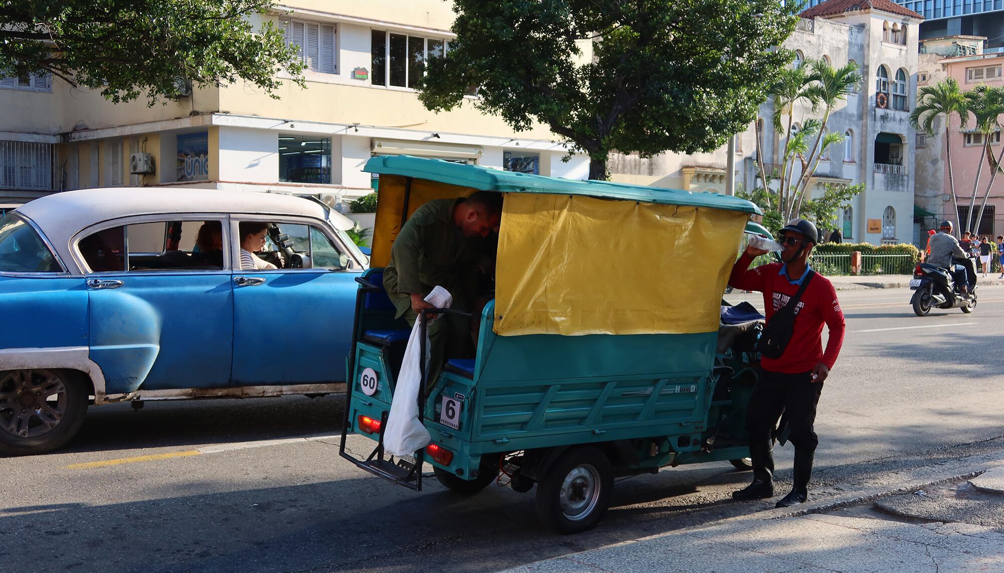 En estos días, solo hay transporte privado para desplazarse. La Habana. 