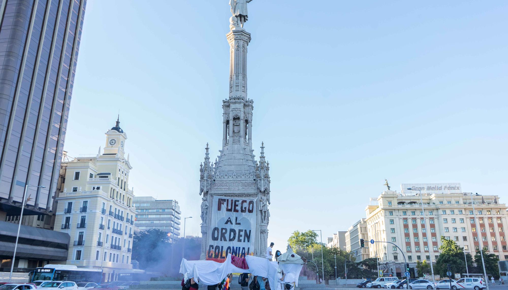 Acción antirracista Colón en llamas 1