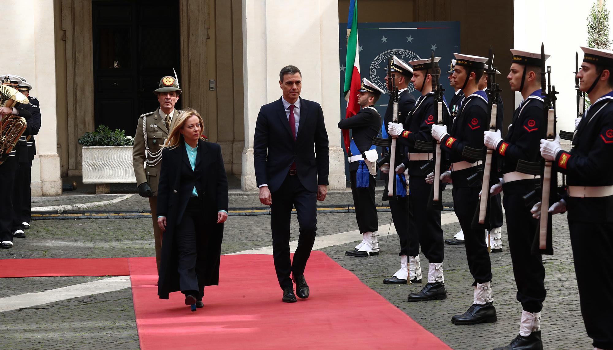 Giorgia Meloni y Pedro Sánchez