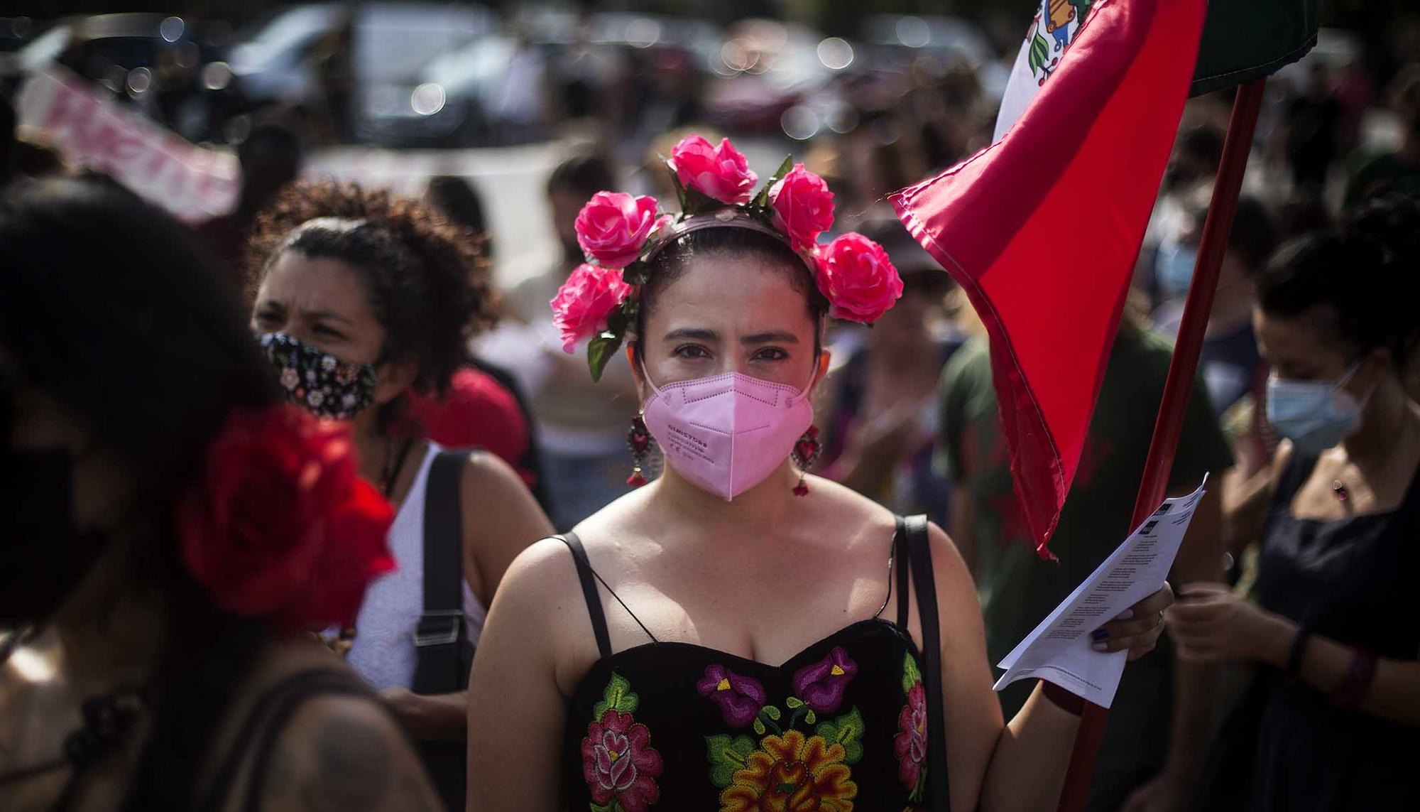 Marcha de la Gira Zapatista por las calles de Barcelona.