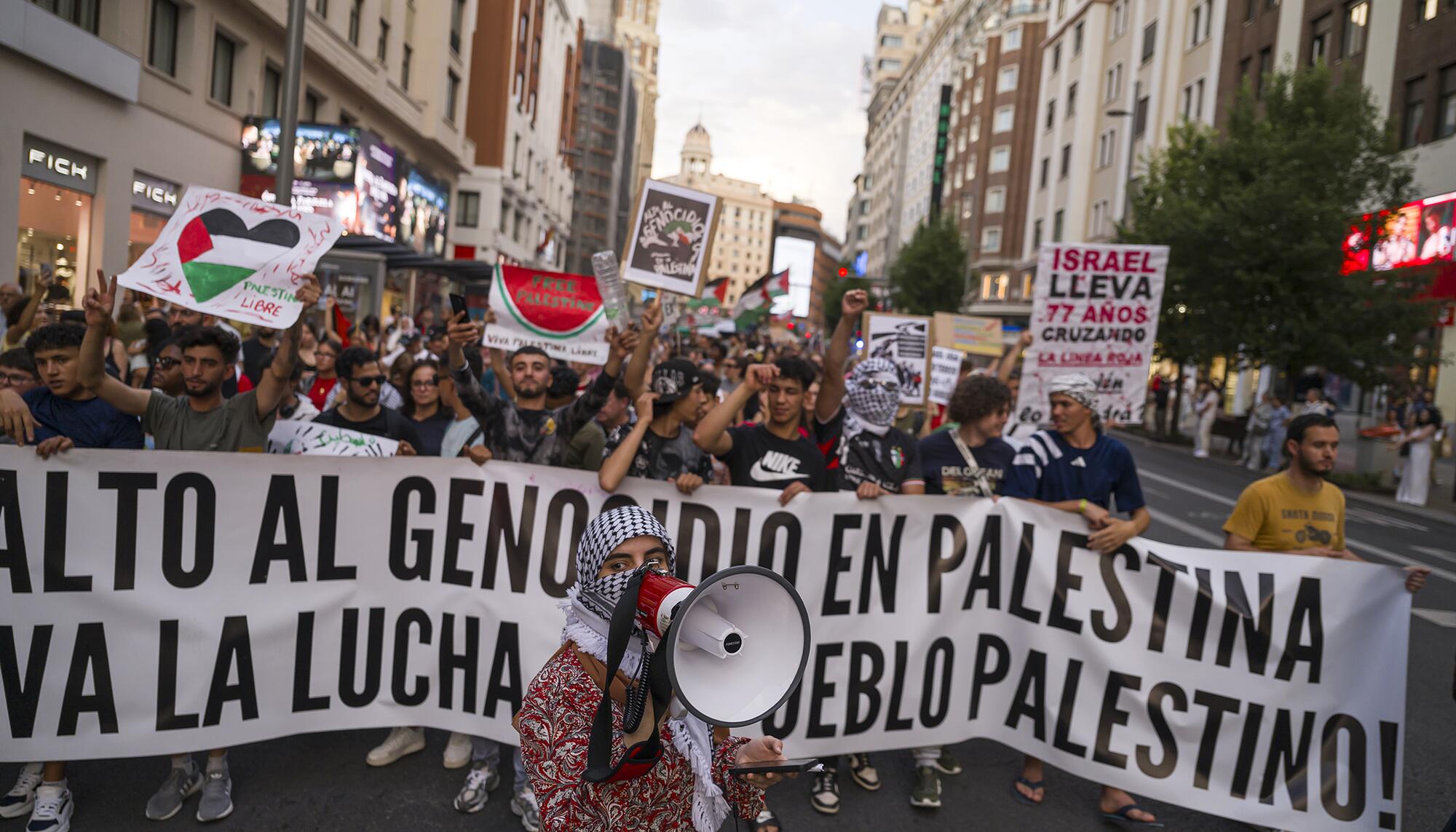 Gaza Cibeles Plza España - 24