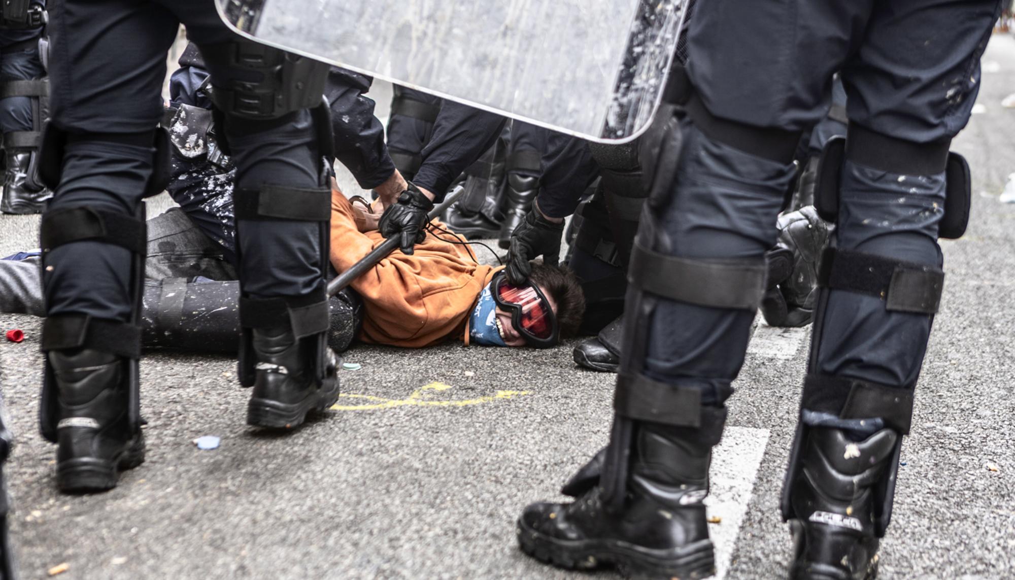 Represión tras marcha unitaria del 18 de octubre