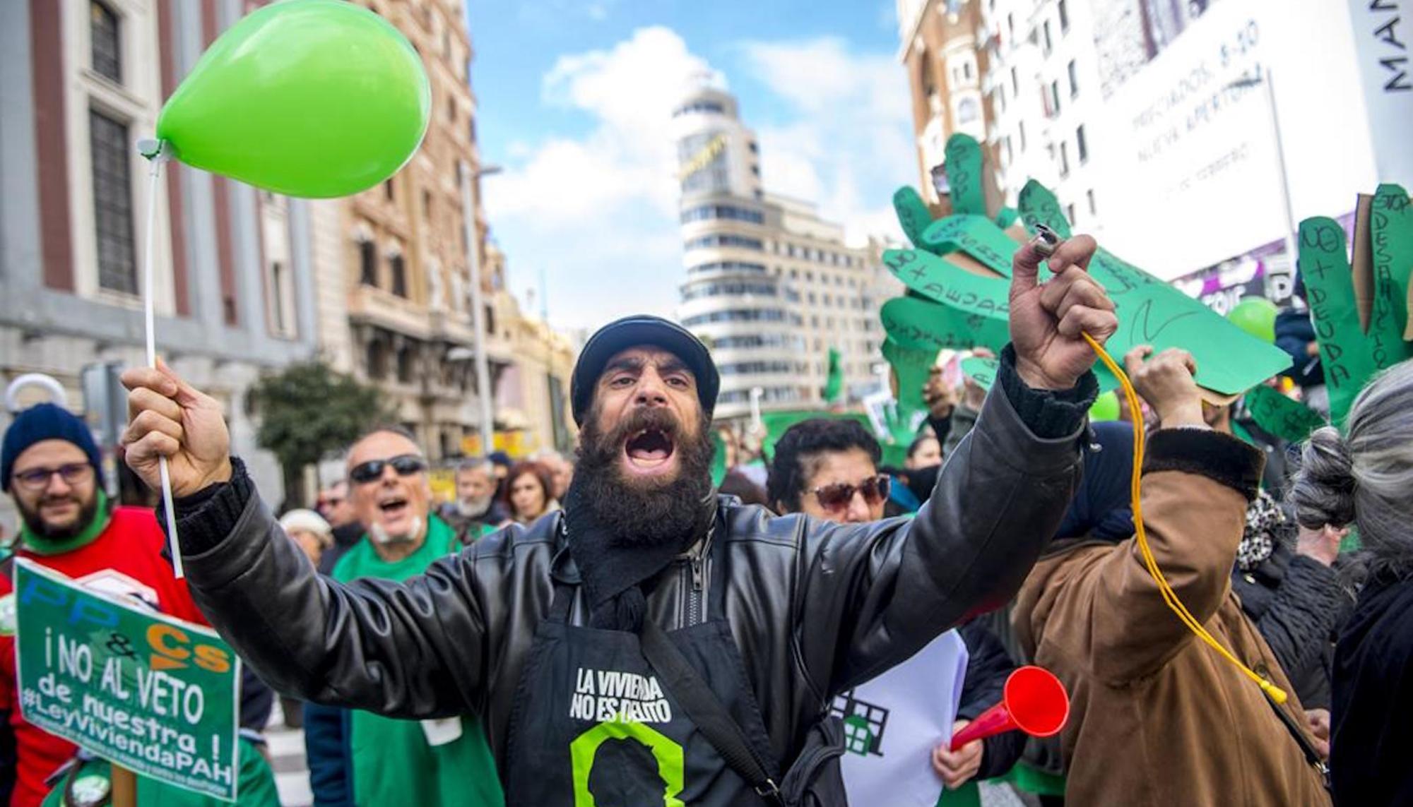 Manifestante de la PAH