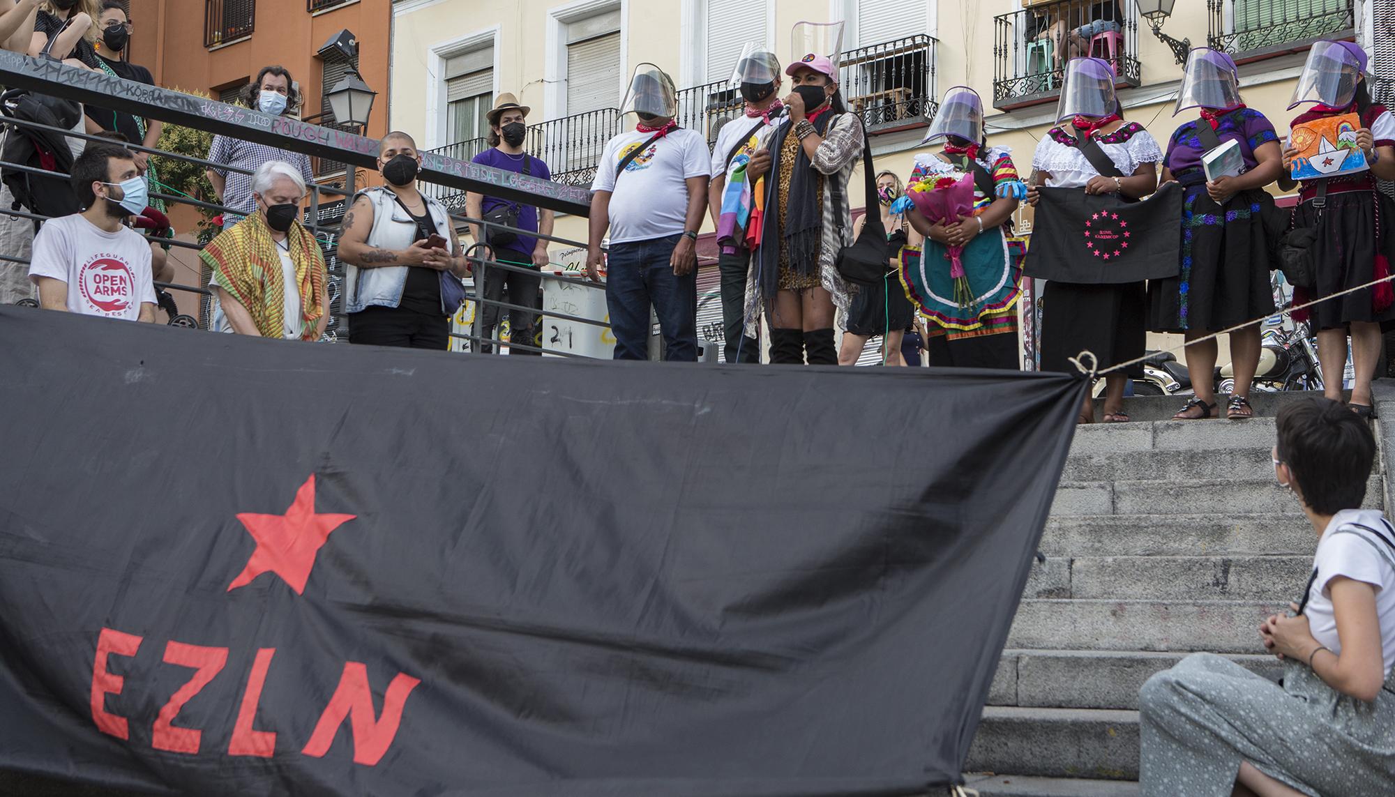 Bienvenida en Madrid al escuadrón 421 del EZLN