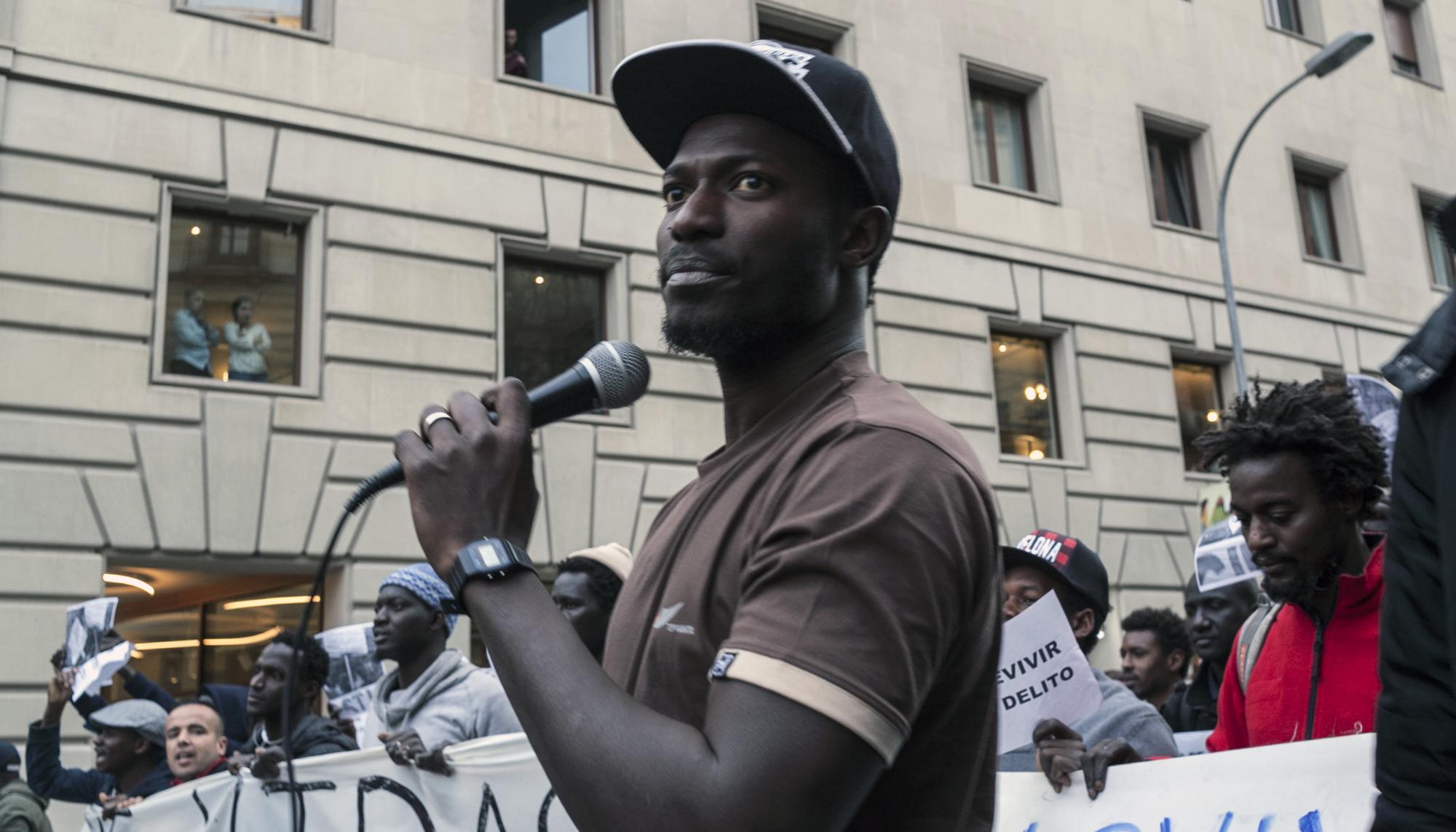 Manifestación Mame Mbaye Barcelona Sindicato Manteros