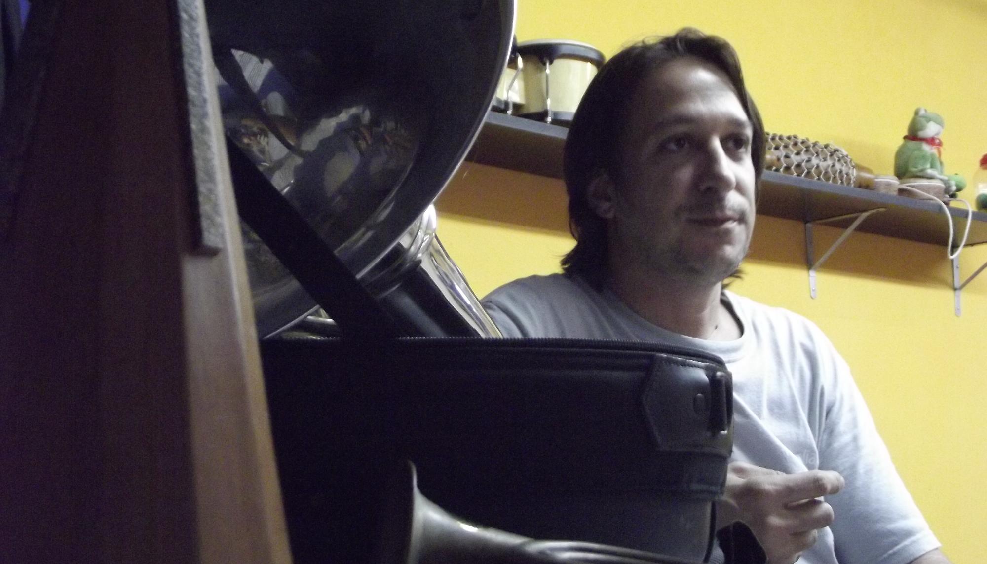 Juanjo Pastor Llorens en las instalaciones de Musicalia