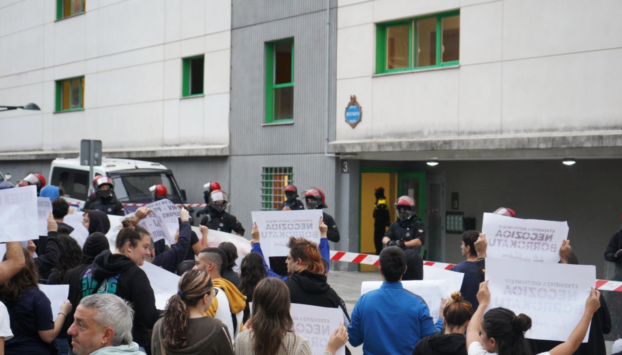 Desahucio Ortutxueta 3 - 3